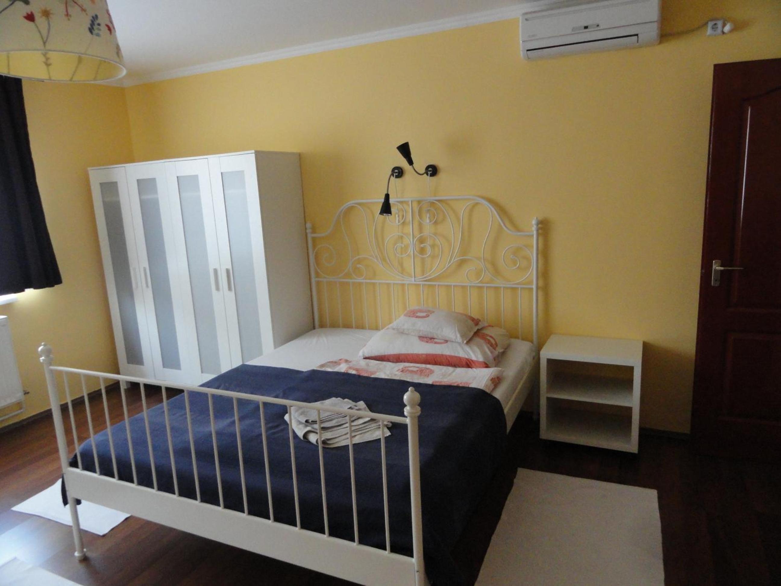 Family Studio - Photo 9