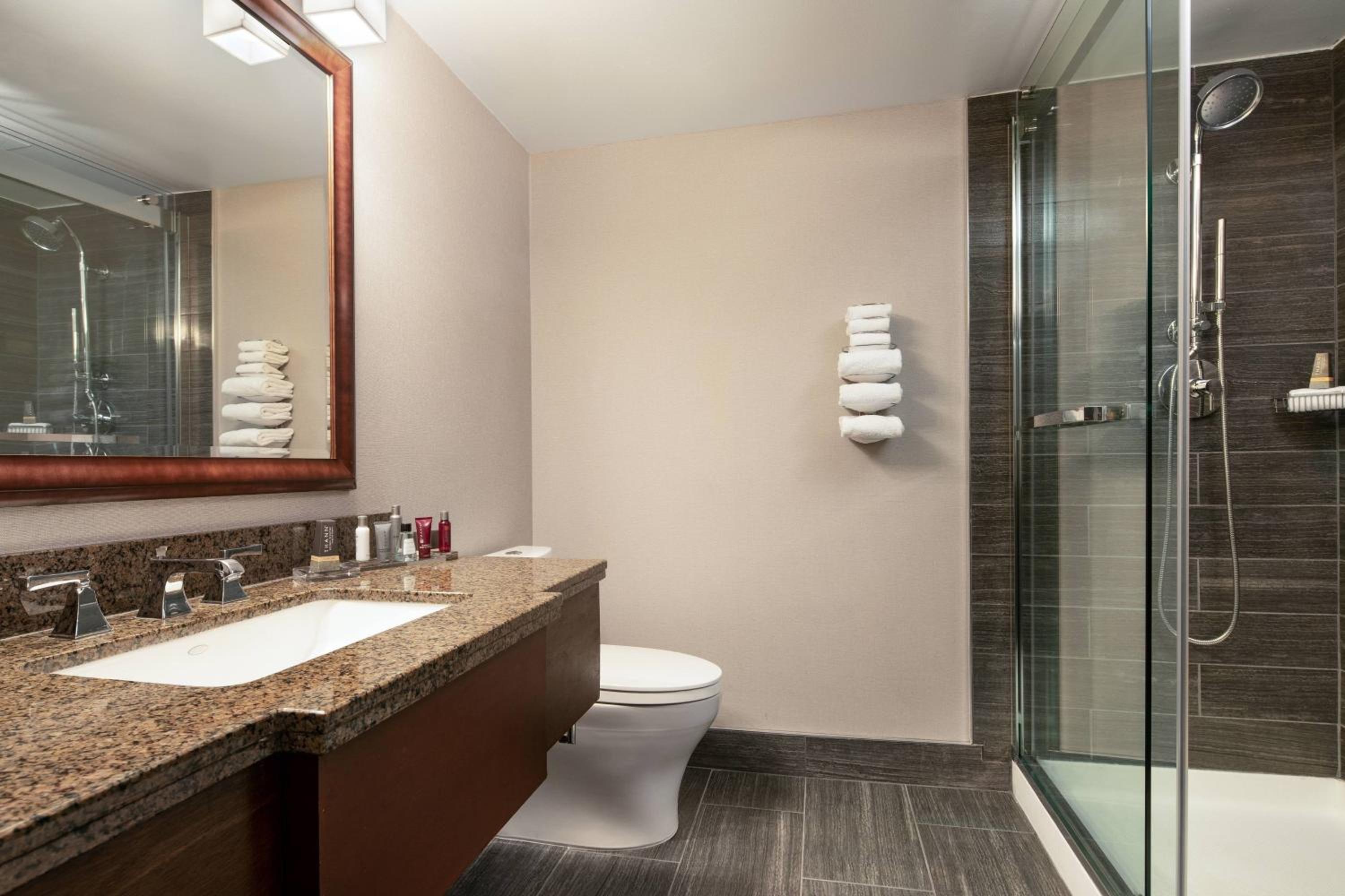 King or Double Room - Photo 8