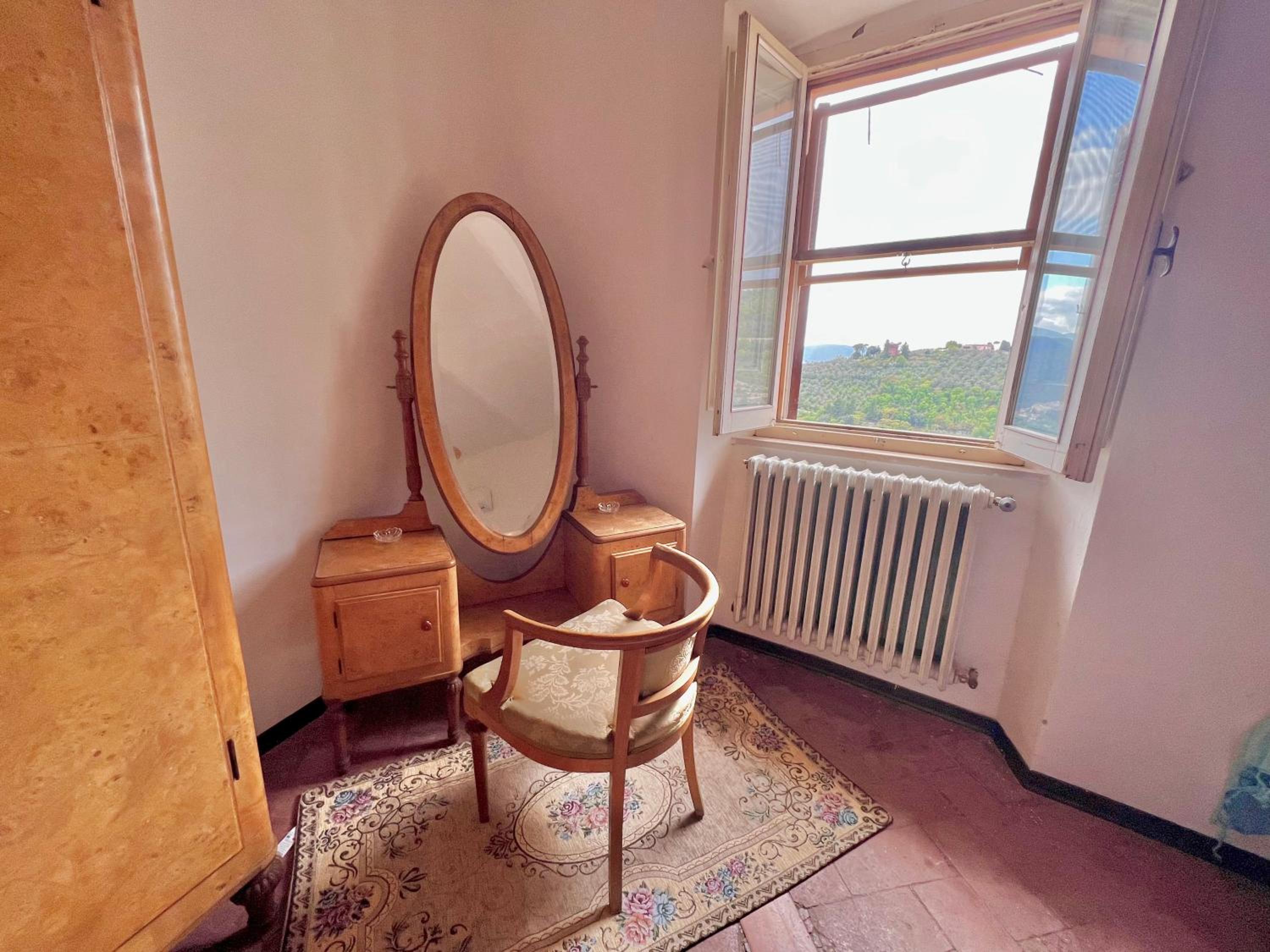 One-Bedroom Apartment with Balcony