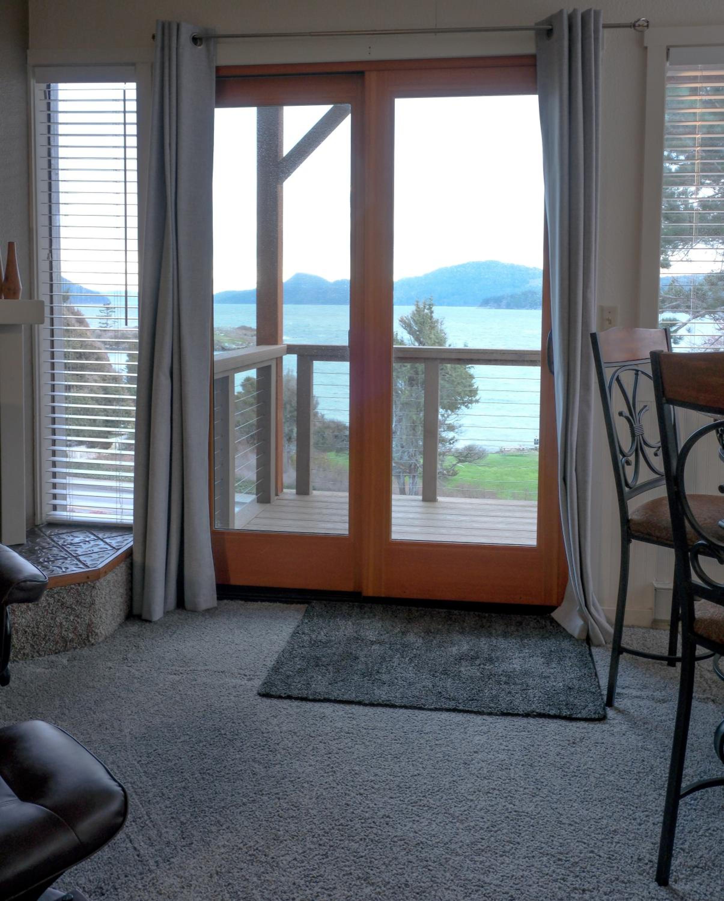 Apartment with Sea View photo 3