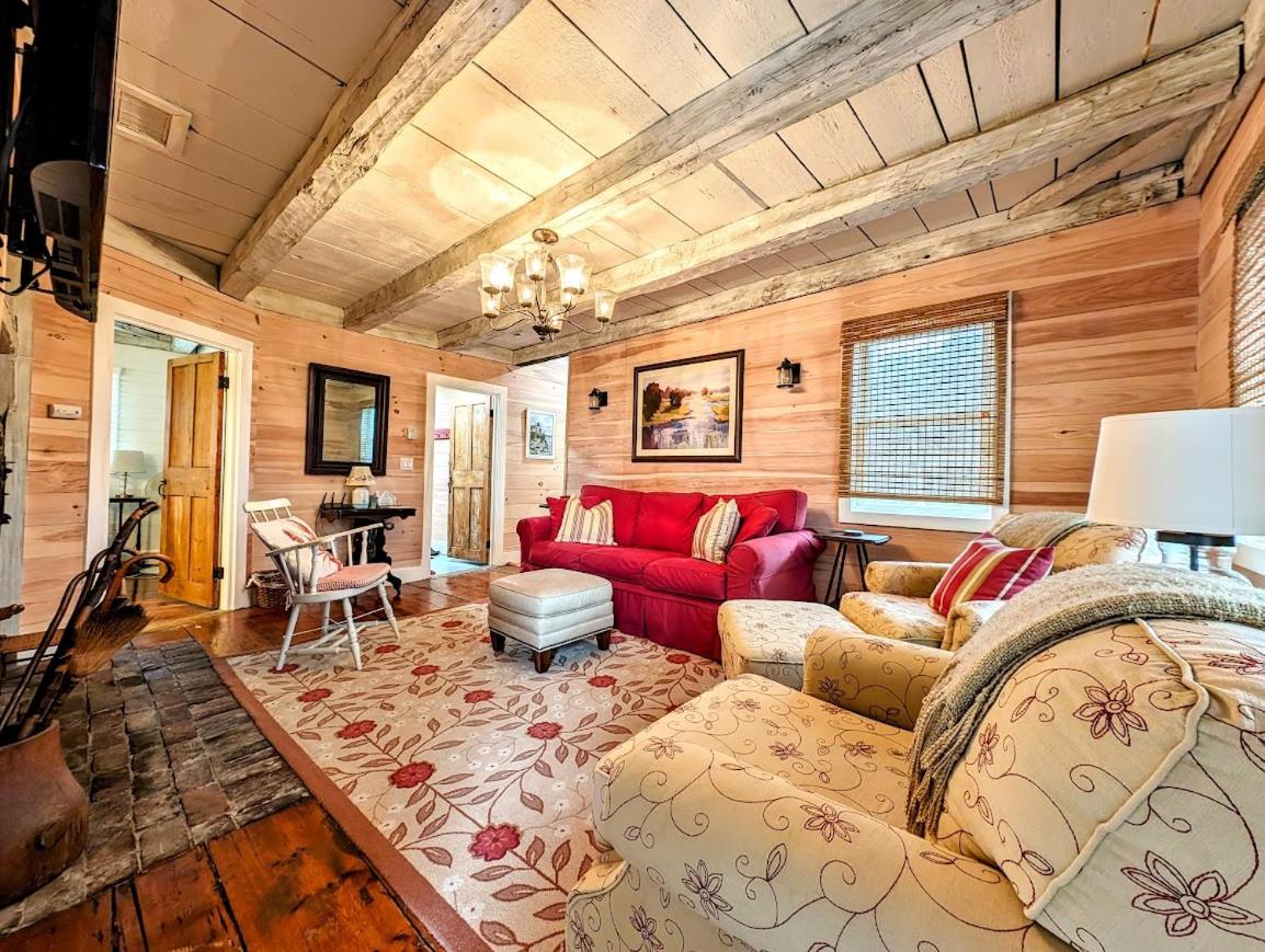 Four-Bedroom House photo 1