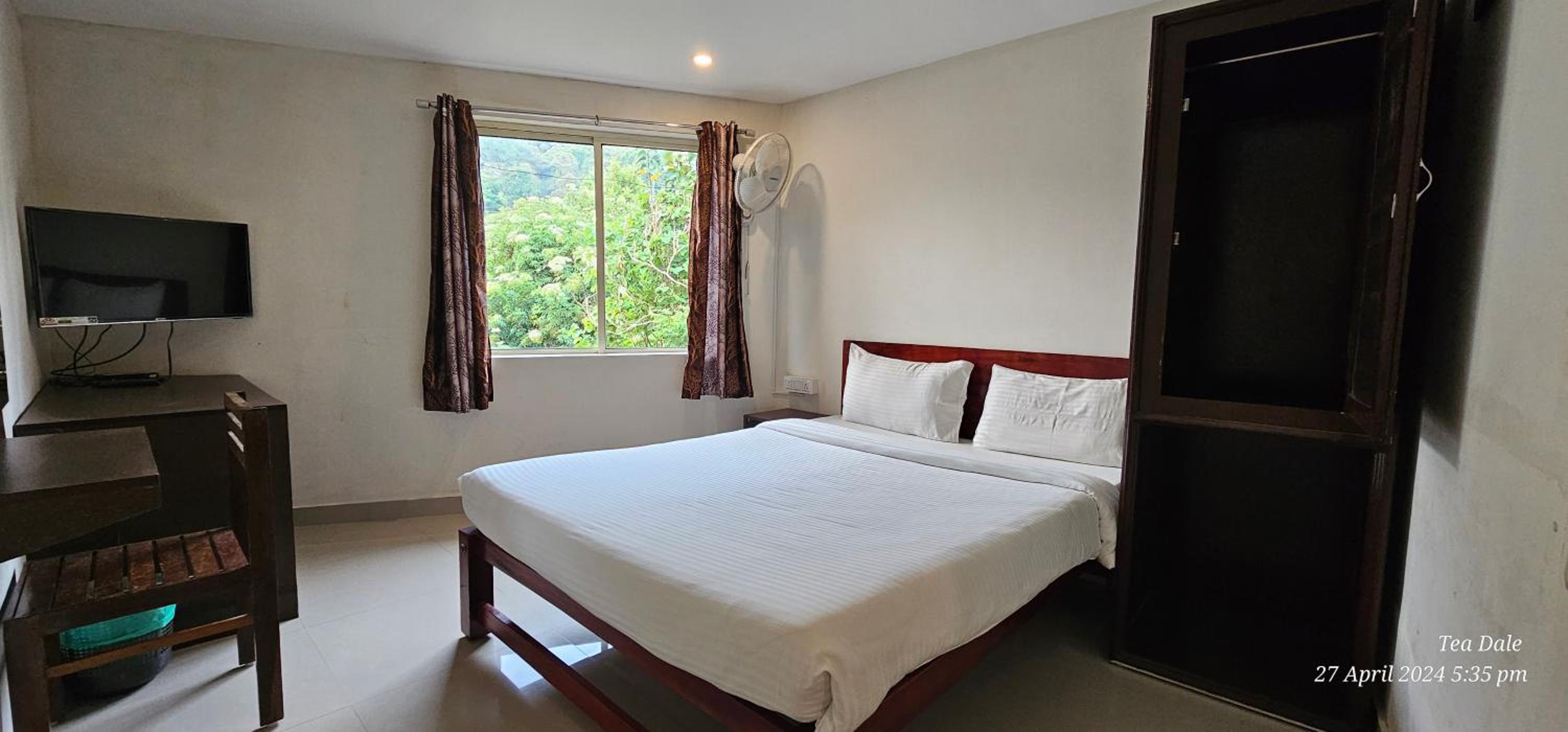 Budget Double Room - Photo 4
