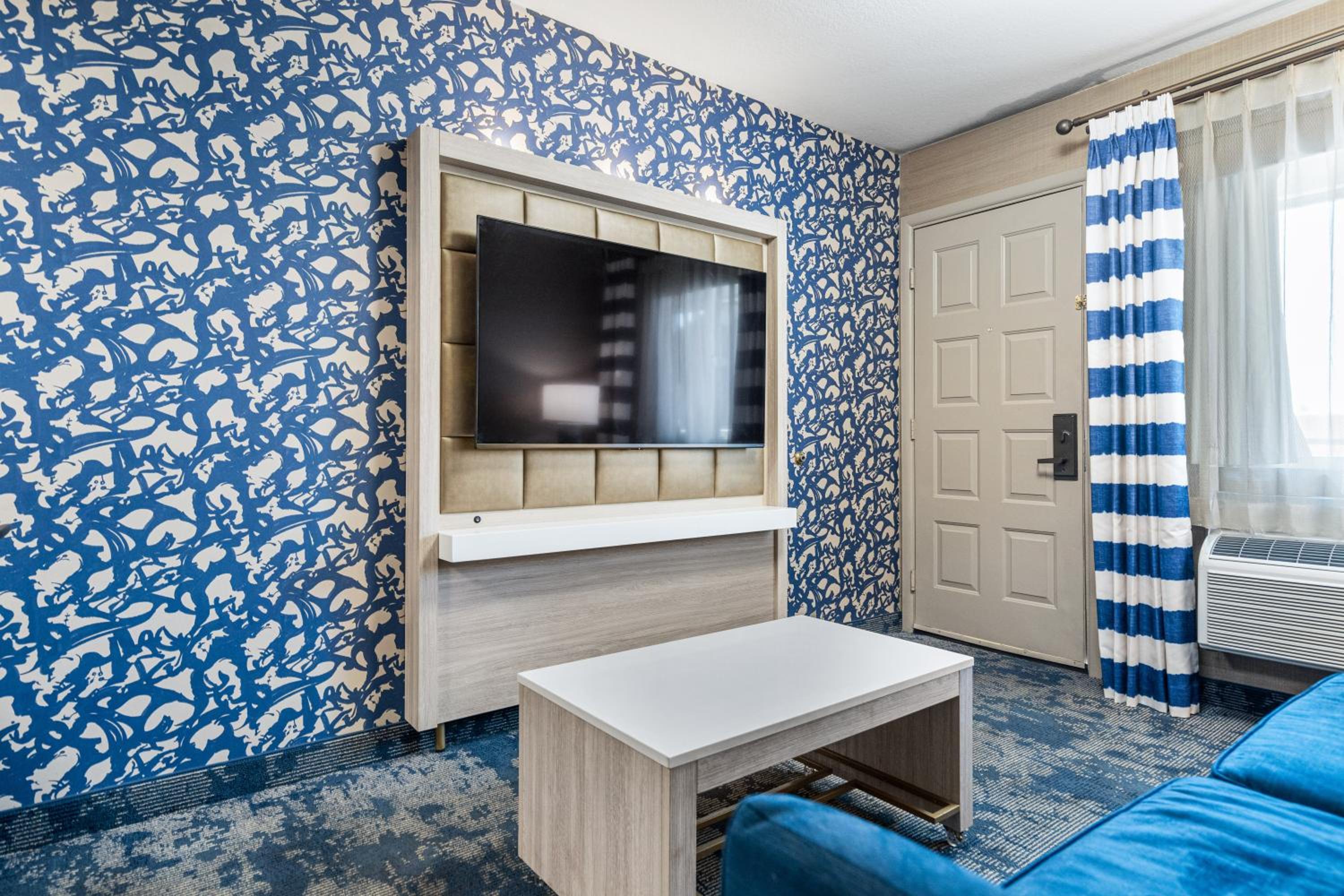 Queen Suite - Disability Access photo 1