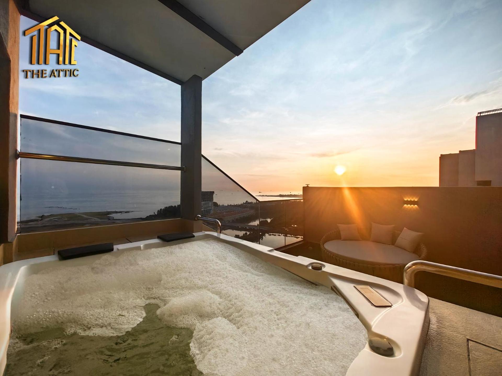 Suite with Private Pool (Sea View)
