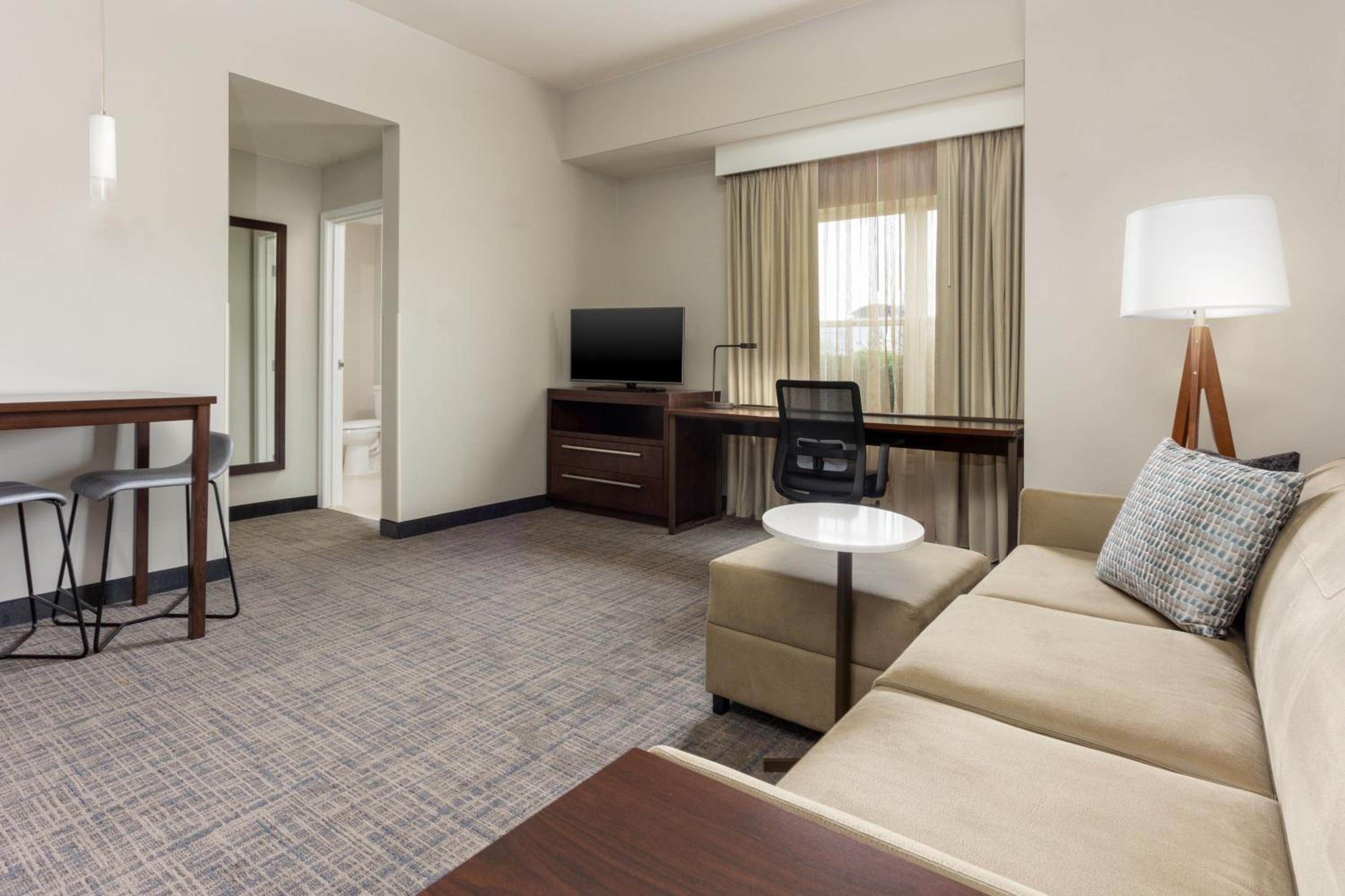 One-Bedroom Suite with Sofa Bed photo 2