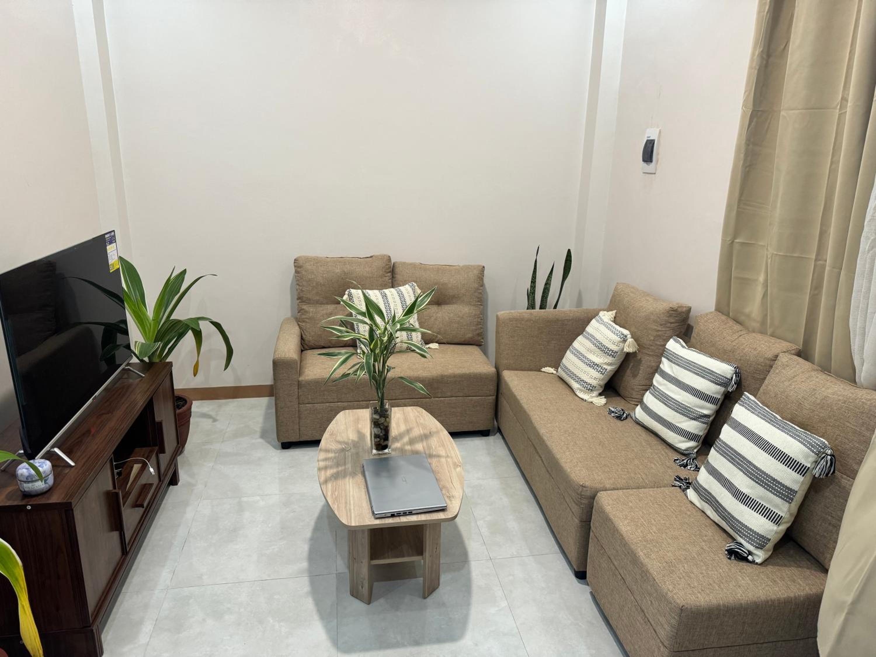 Two-Bedroom House photo 2