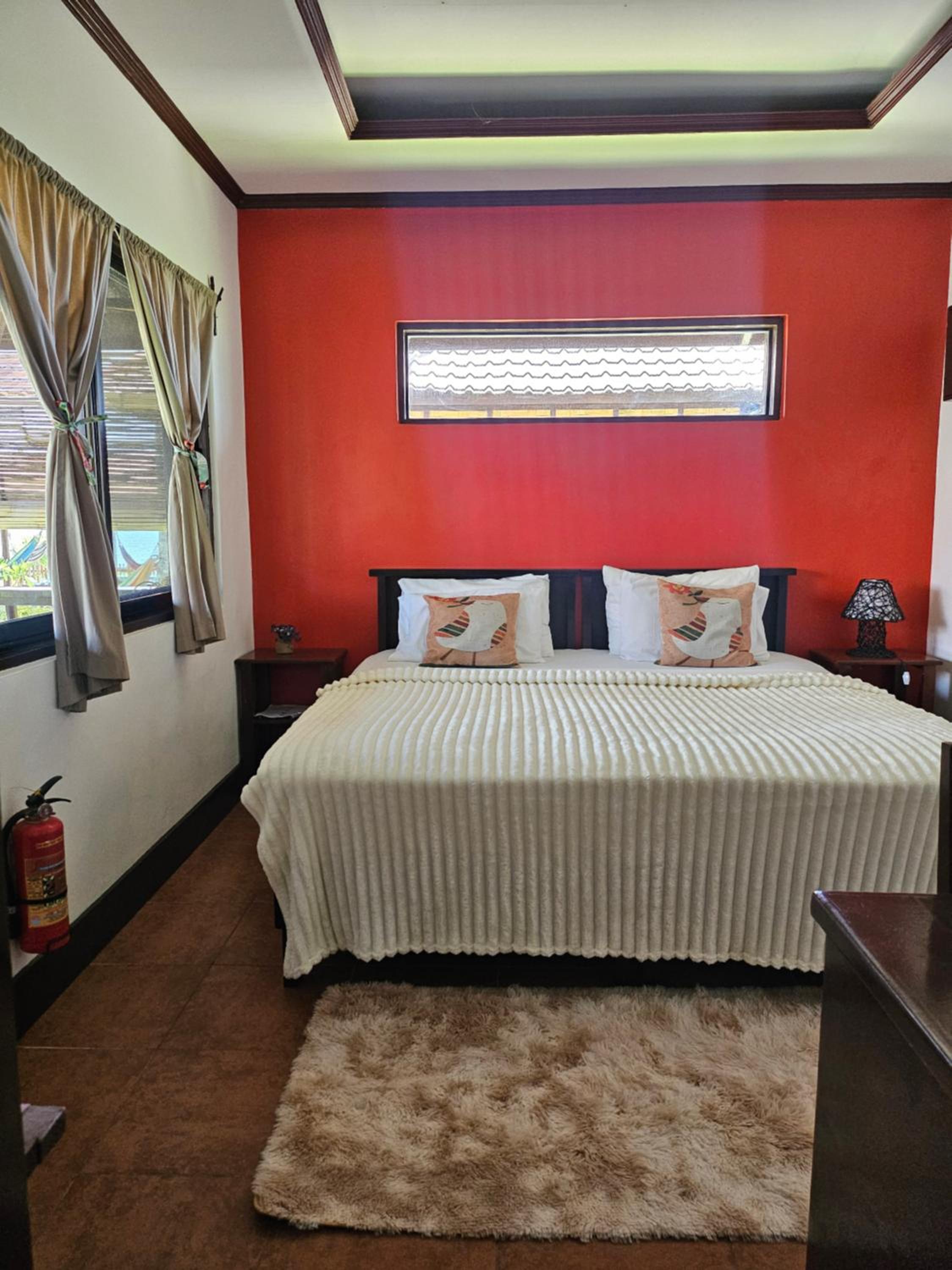 Deluxe Bungalow with Sea View - Photo 14