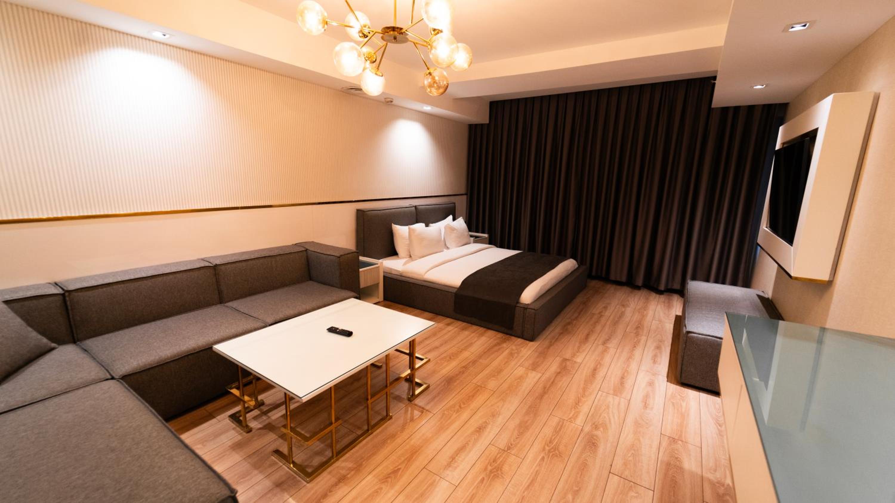 Presidential Suite photo 1