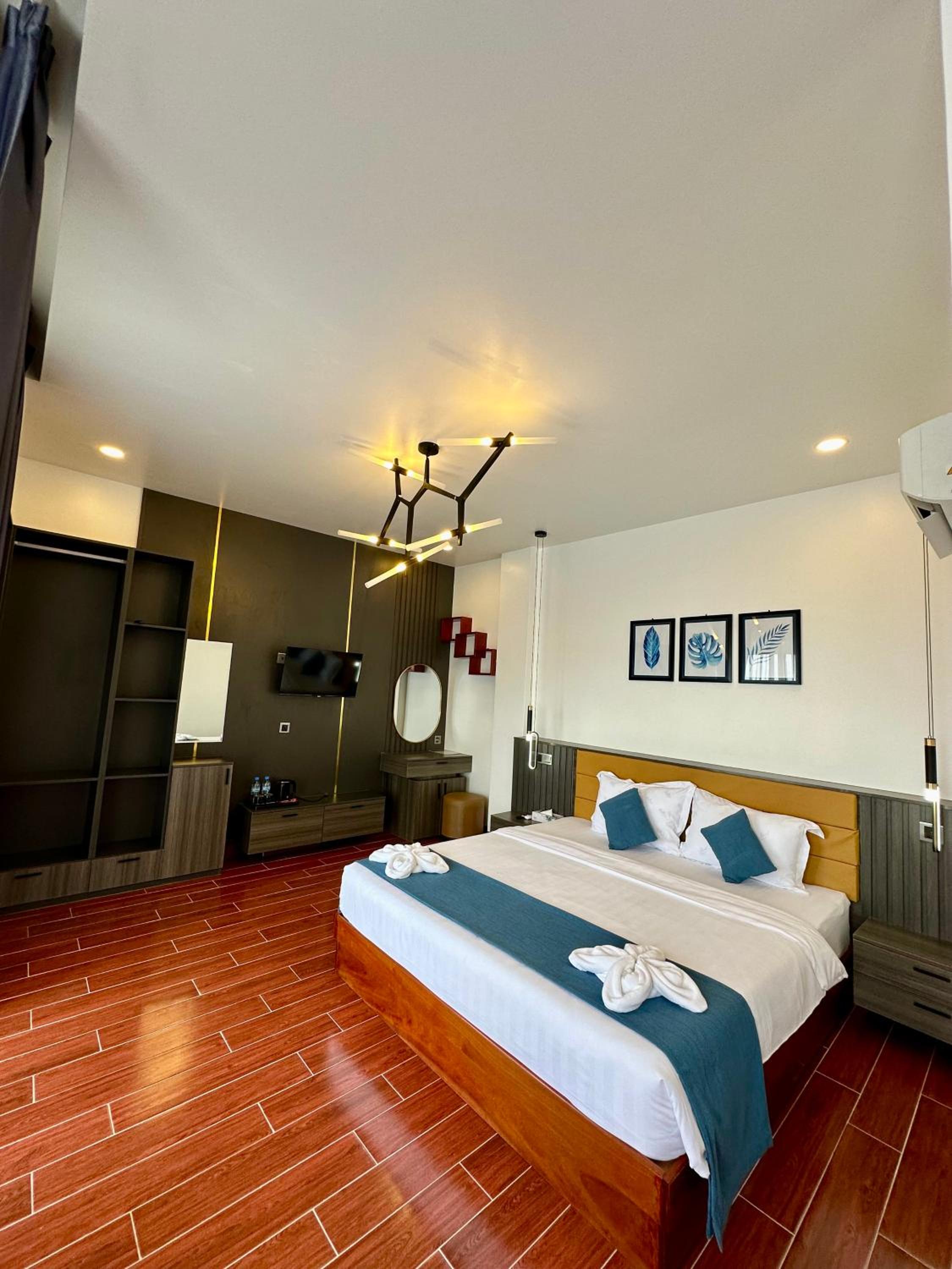 Deluxe Double Room with Sea View - Photo 1