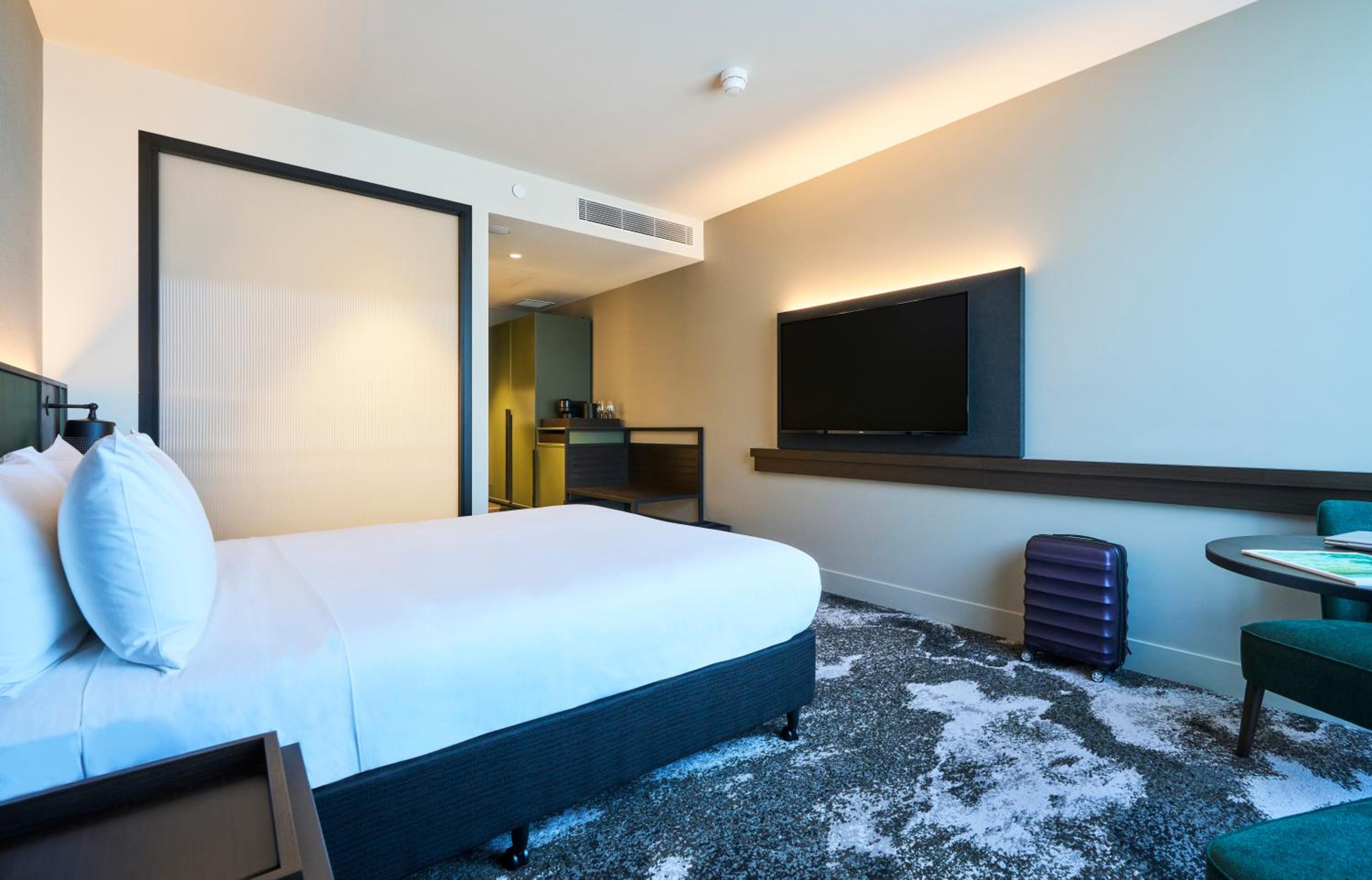 Superior Room with 1 queen size bed