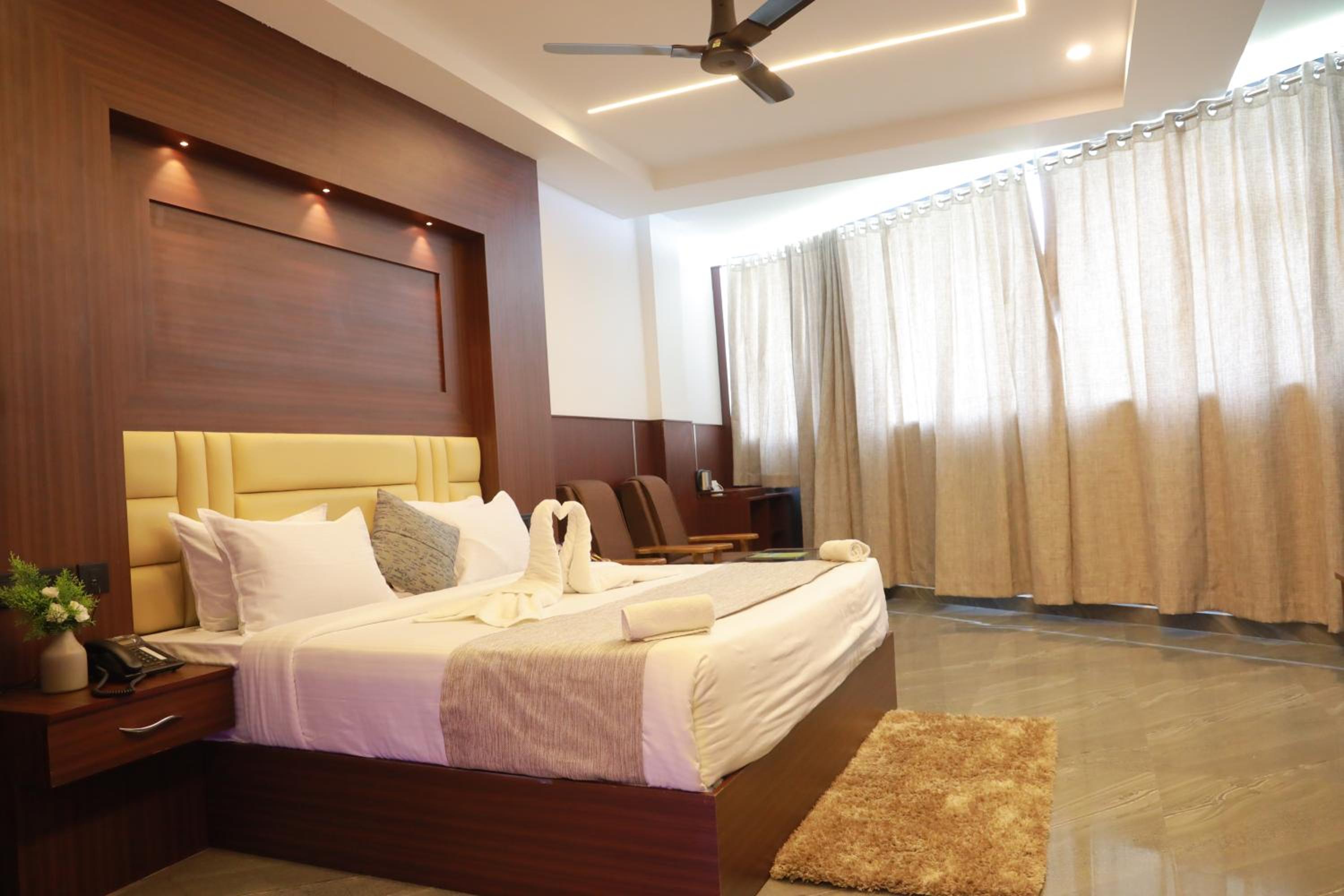 Superior King Room