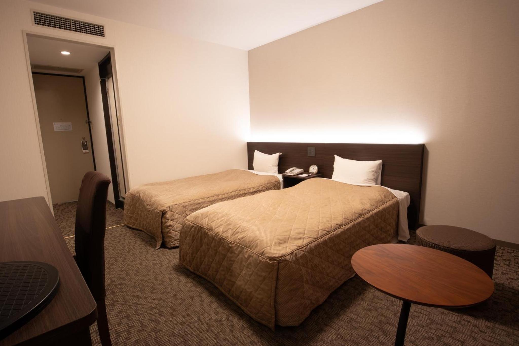 Standard Twin Room - Non-Smoking photo 2