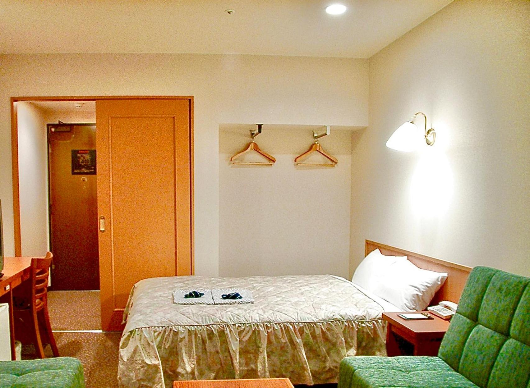 Double Room 1 - Smoking - Photo 1