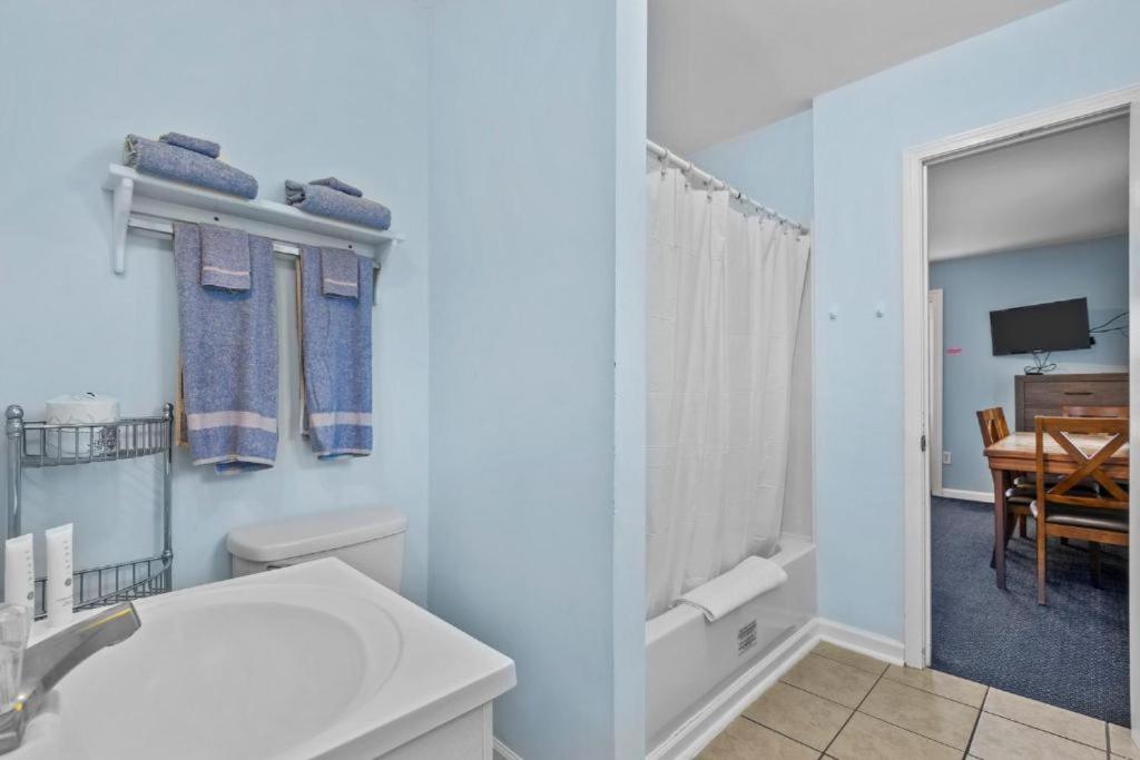 Standard Queen Room photo 3