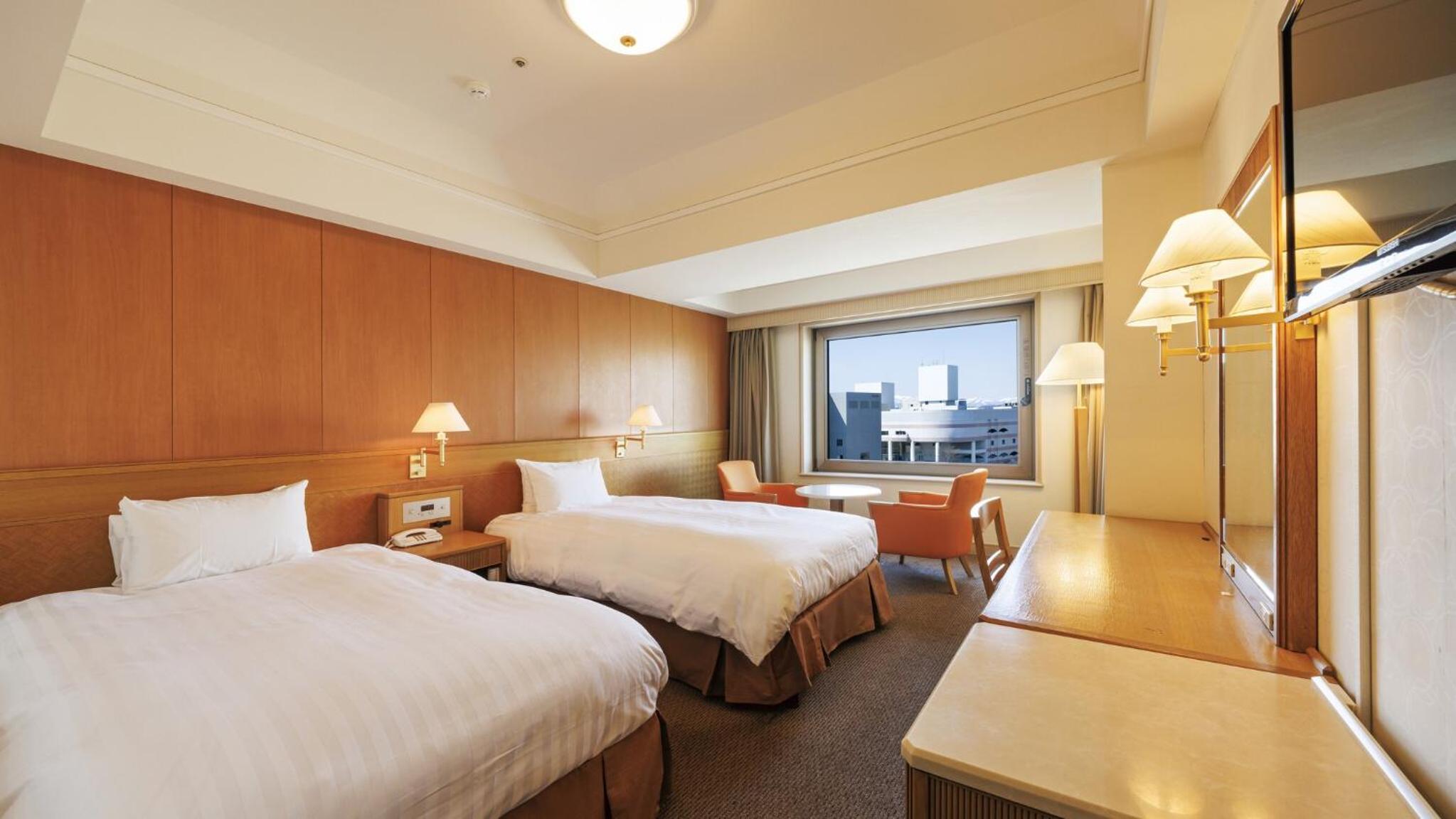 Large Twin Room - Non-Smoking - Photo 7