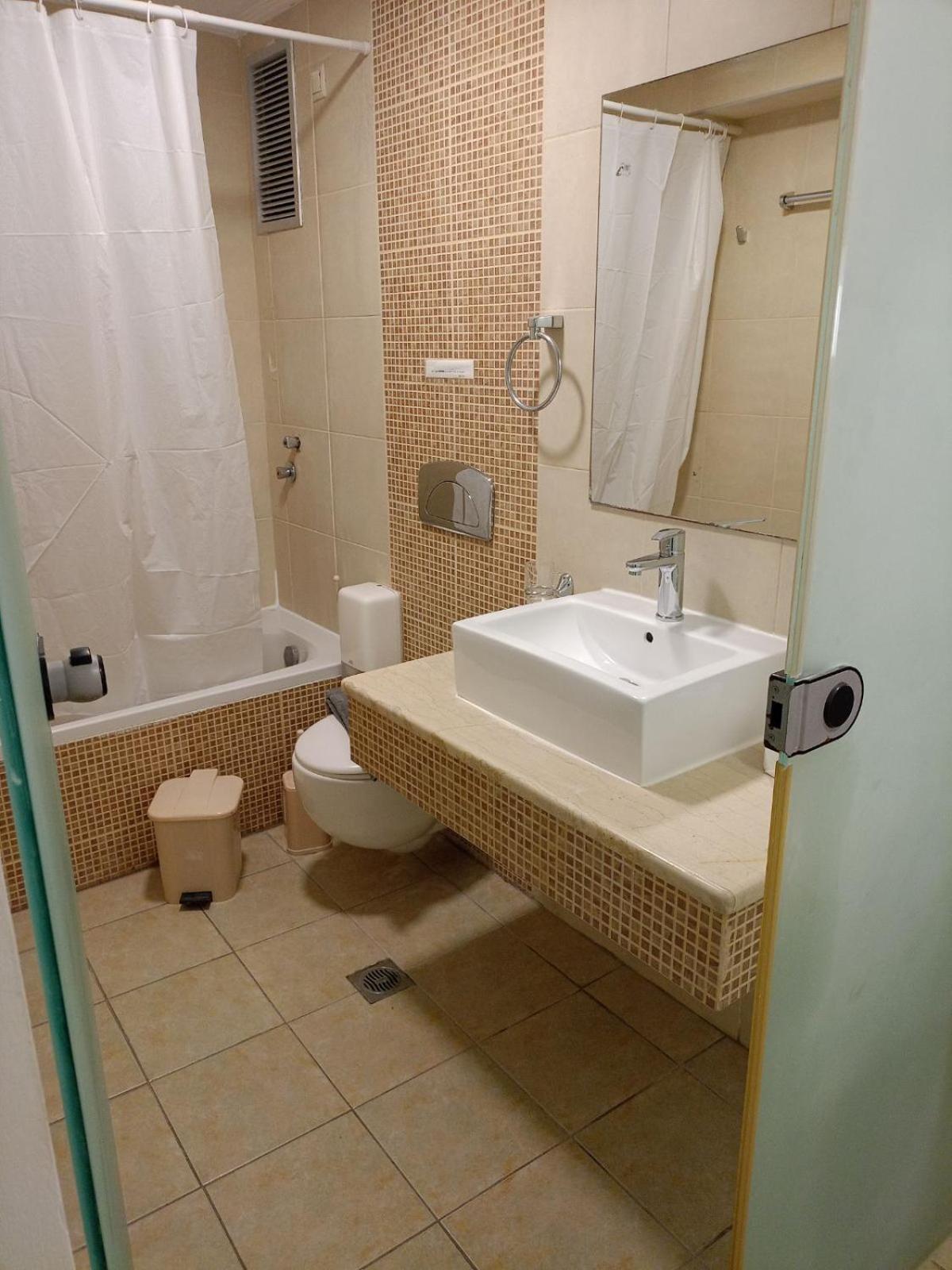 One-Bedroom Apartment with Sea View (4 Adults) photo 3