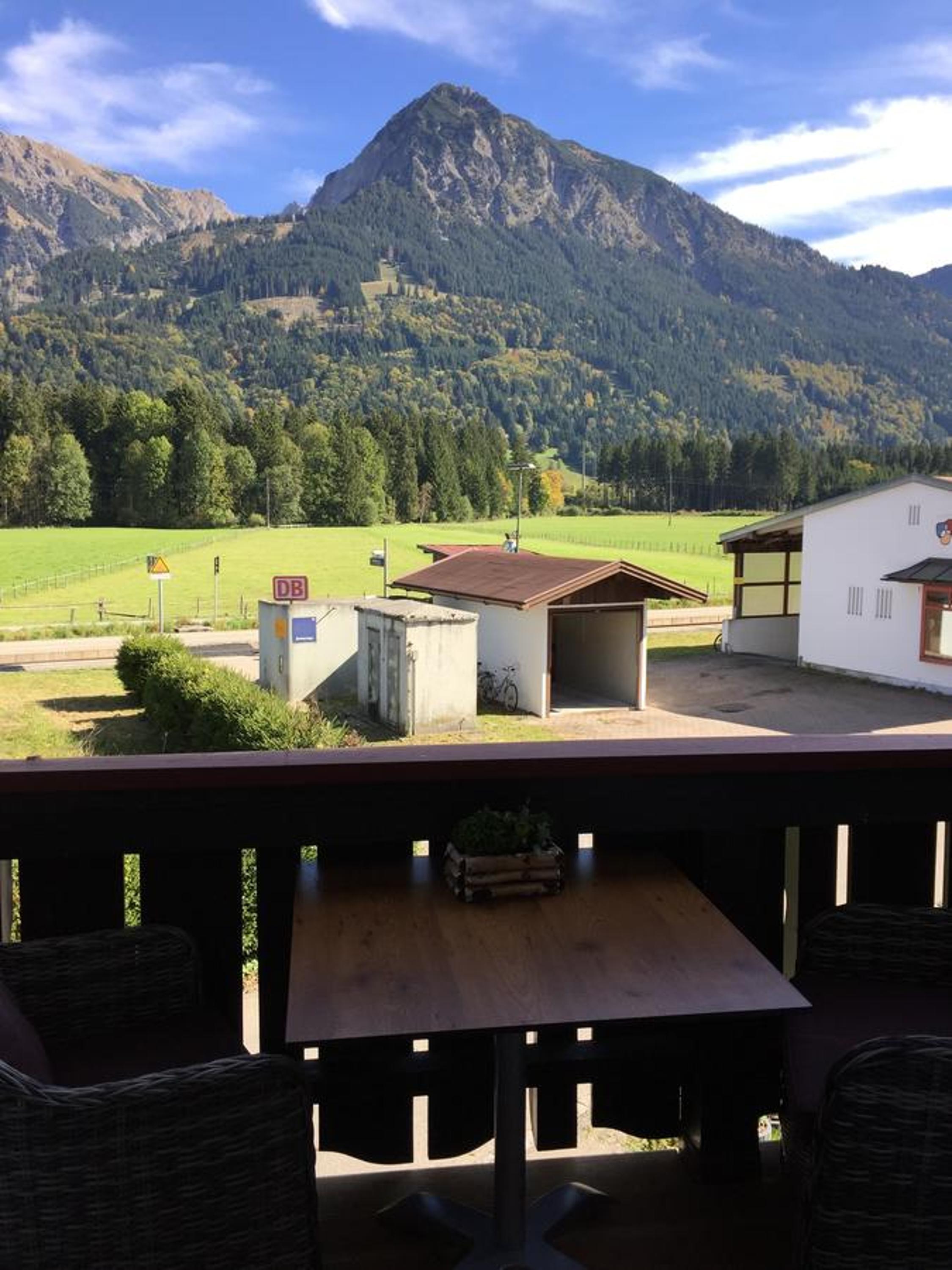 Double Room with Balcony - Photo 3