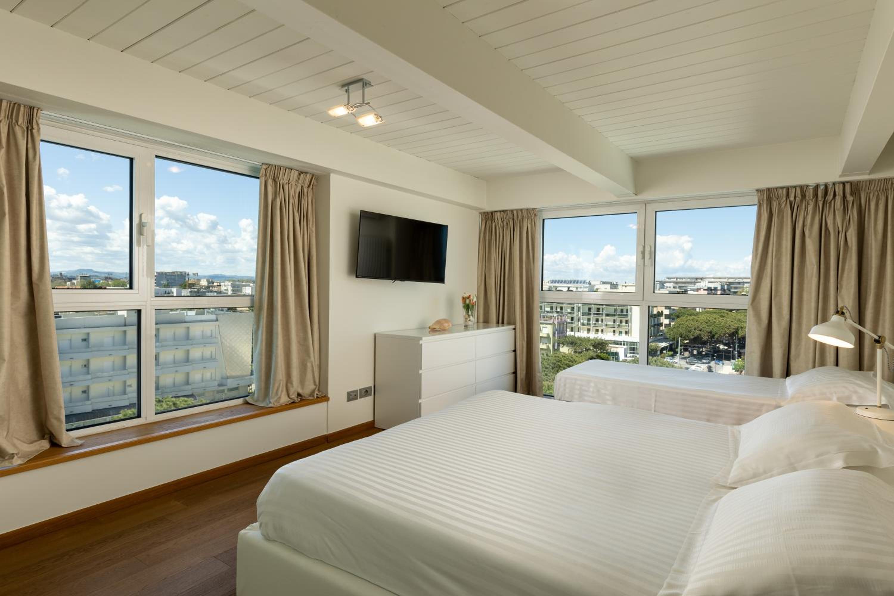 Apartment with Sea View - Photo 17