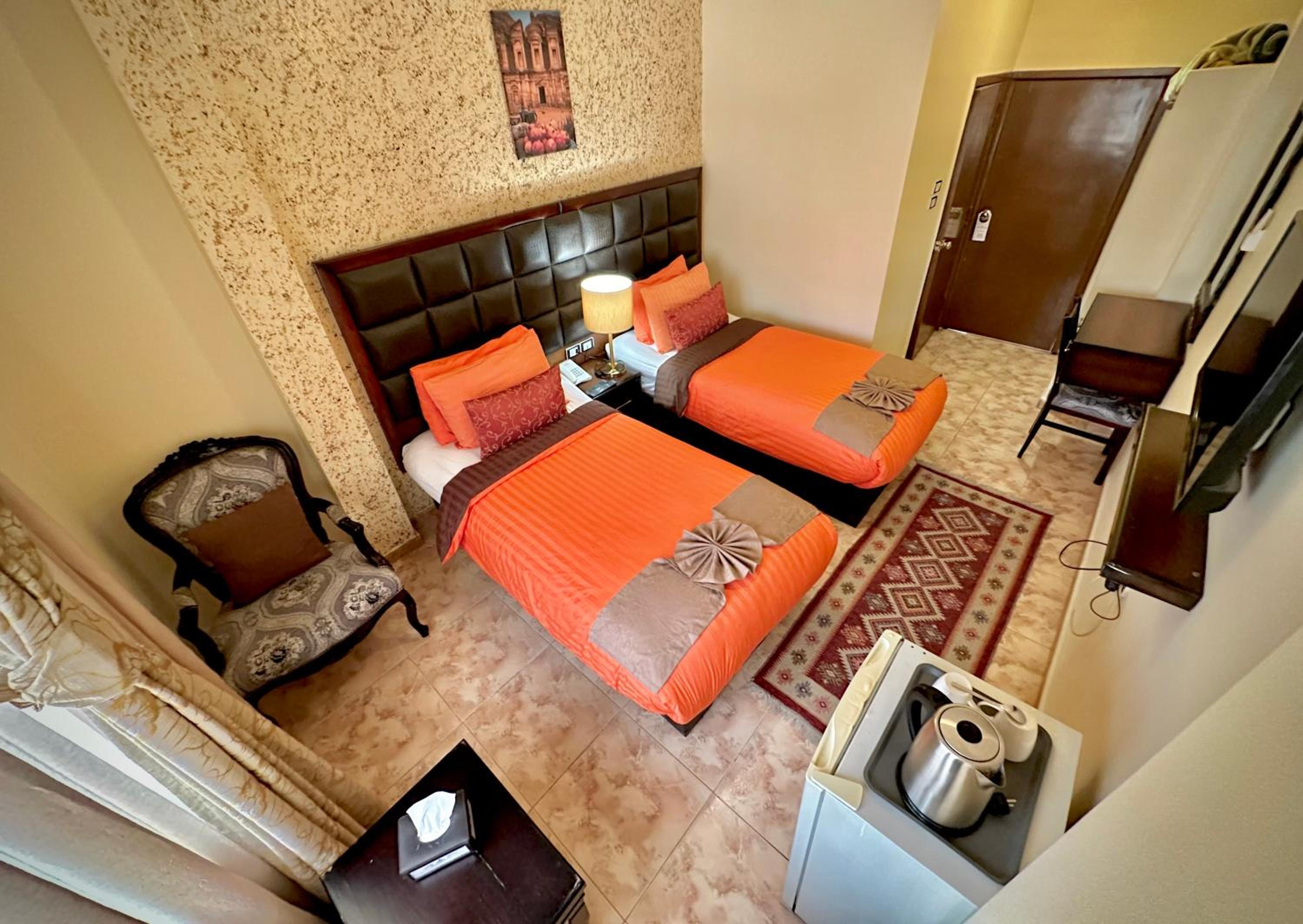 Deluxe Double or Twin Room photo 2