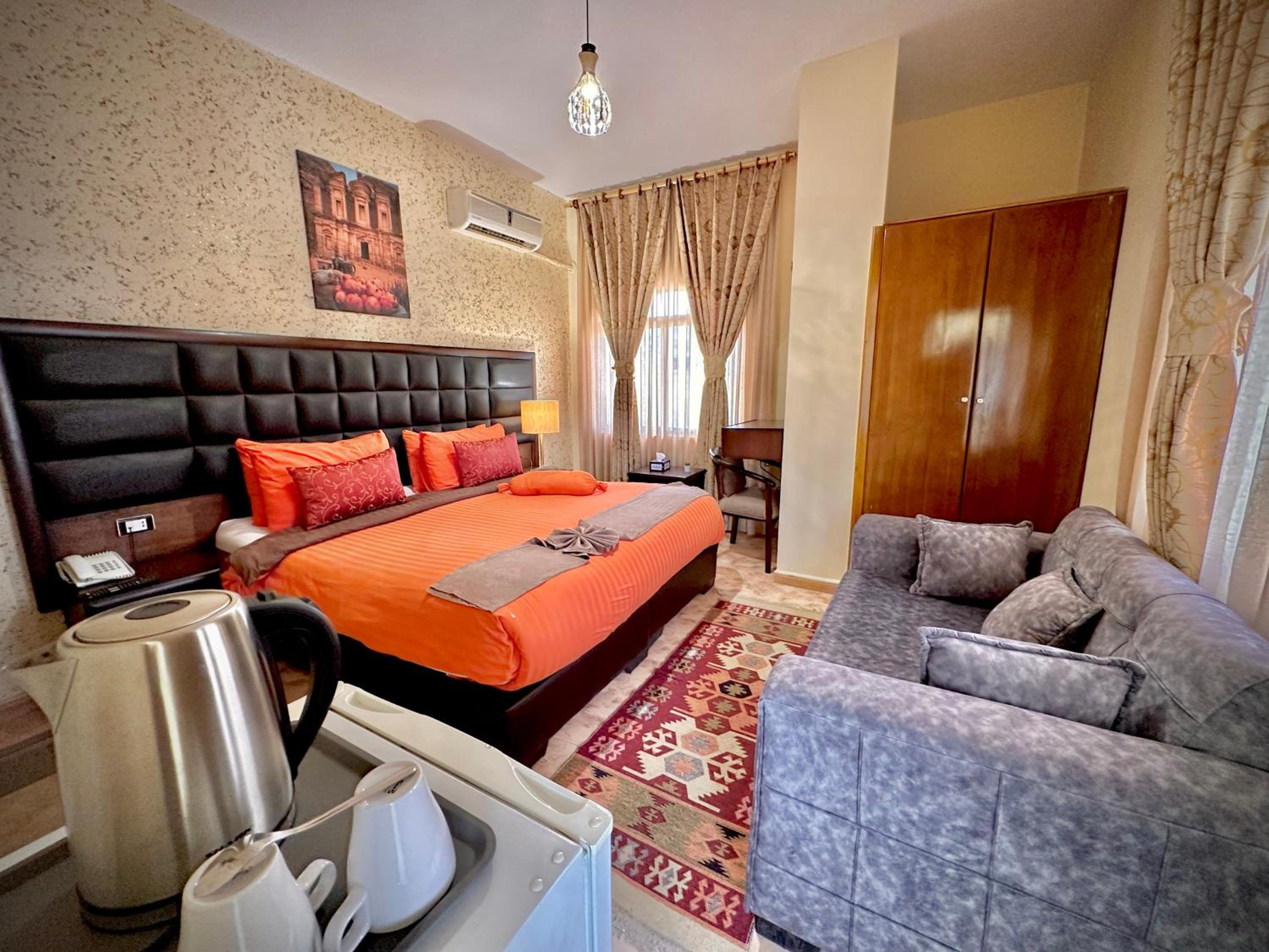 Deluxe Double or Twin Room photo 1