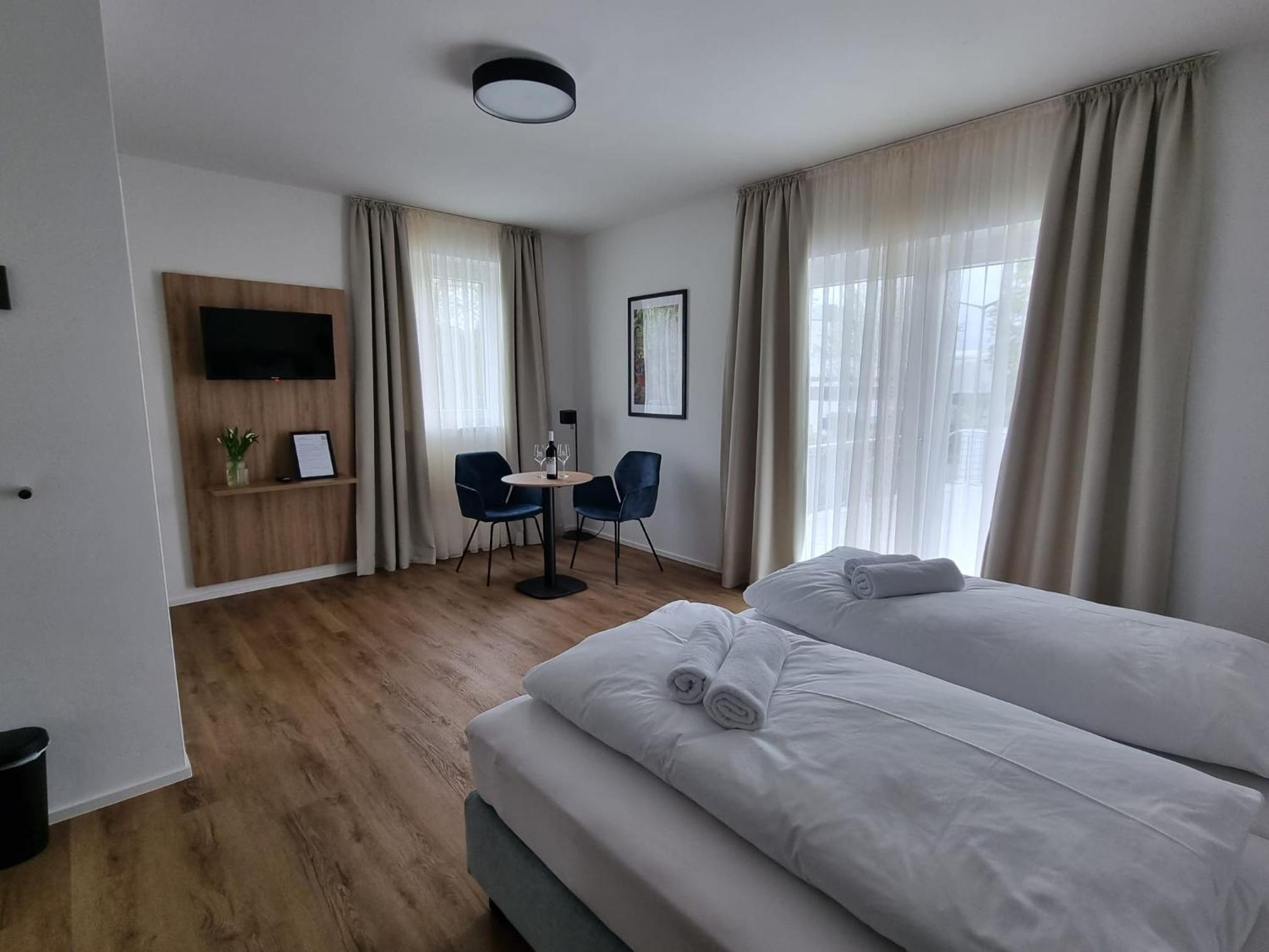 Double Room with Private Bathroom photo 1