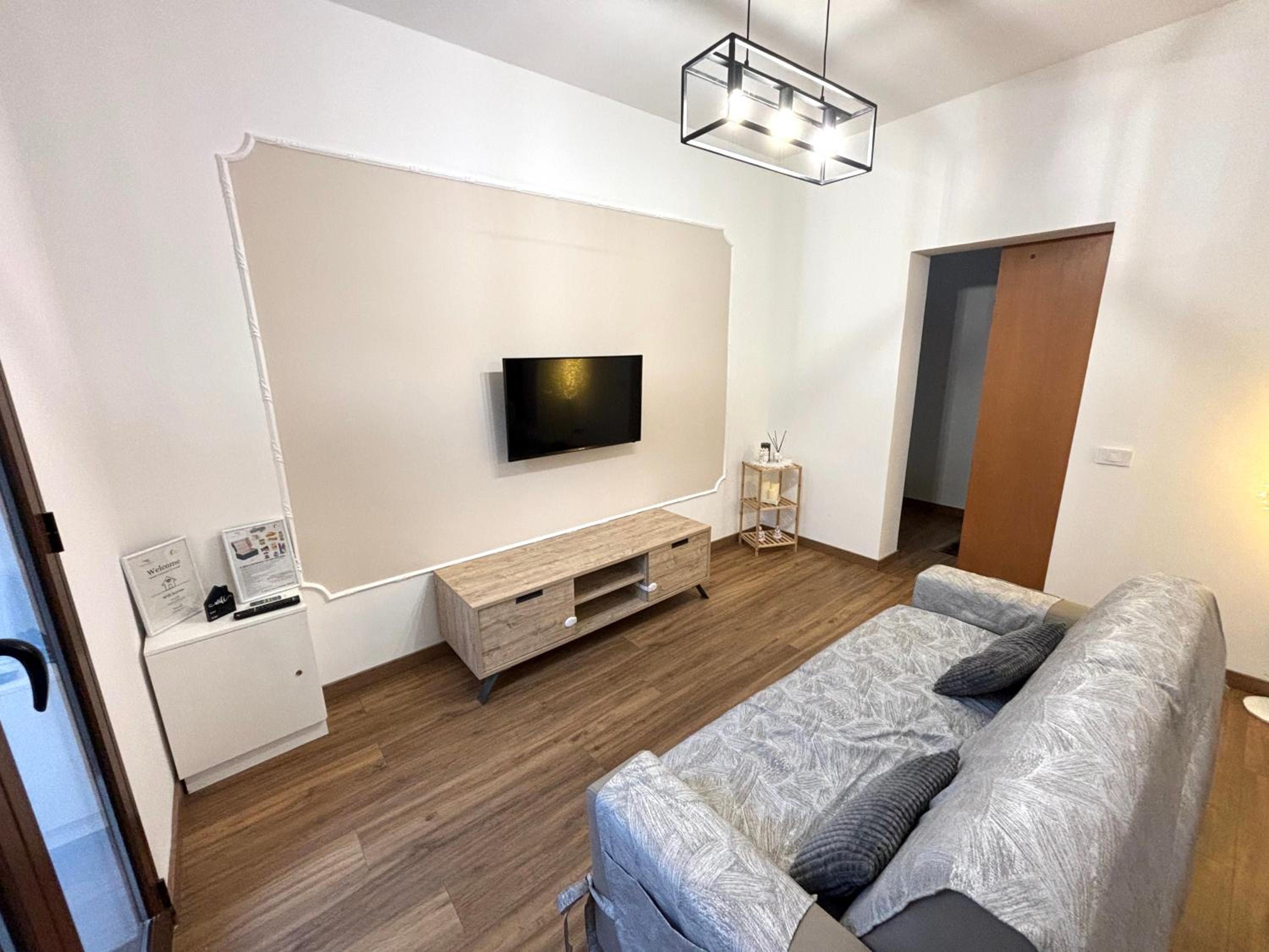 Two-Bedroom House photo 2