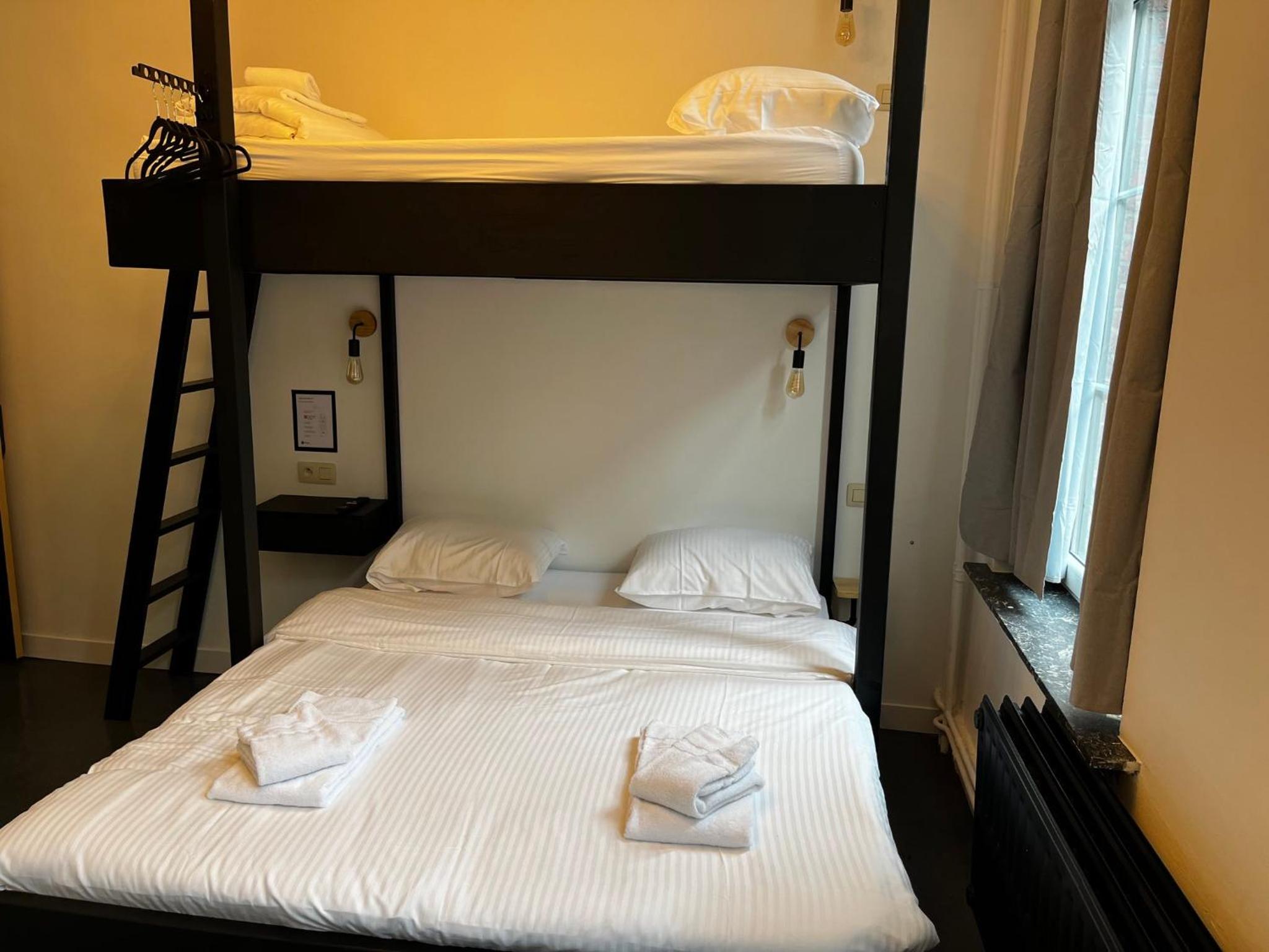 Triple Room with Private Bathroom