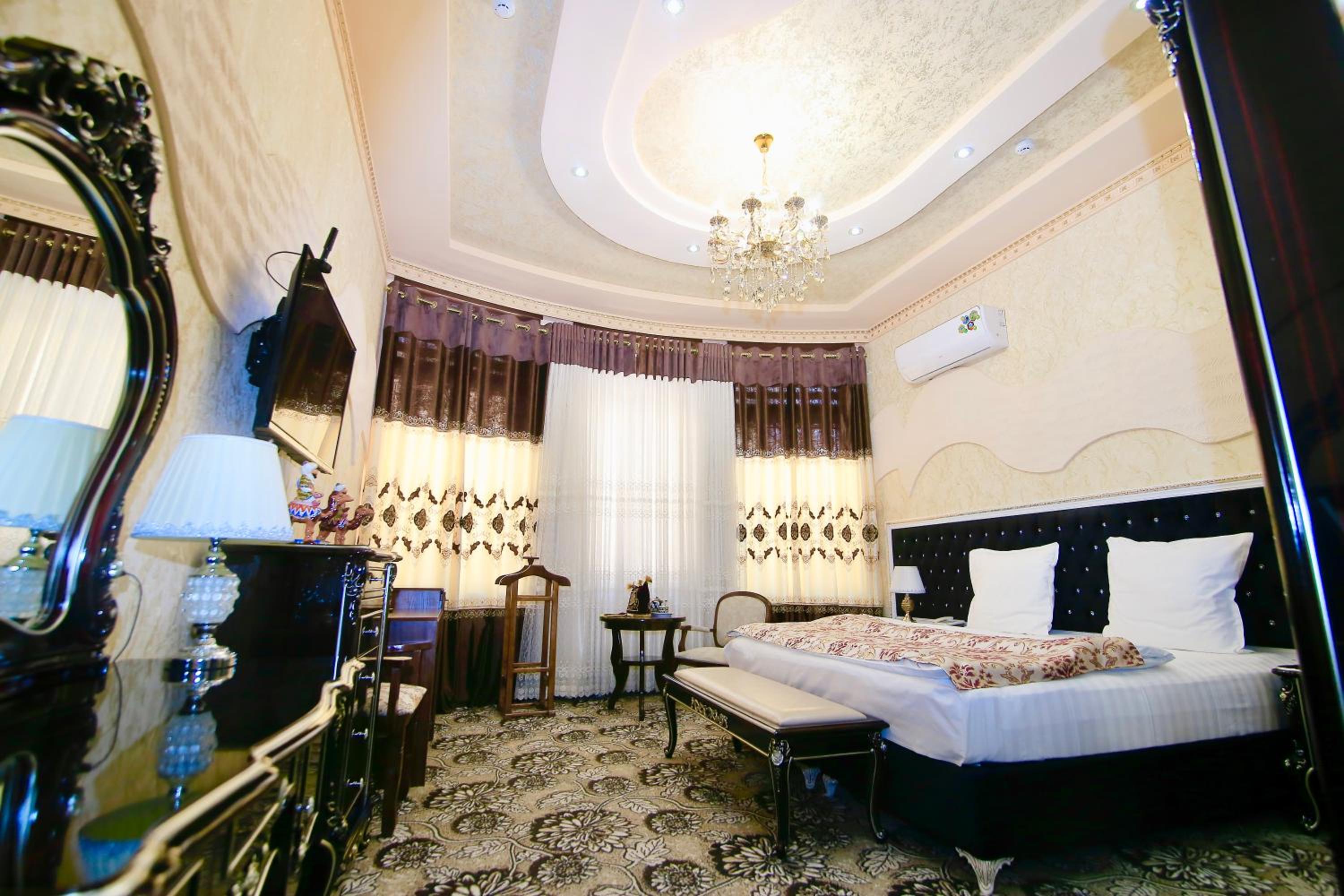 Standard King Room
