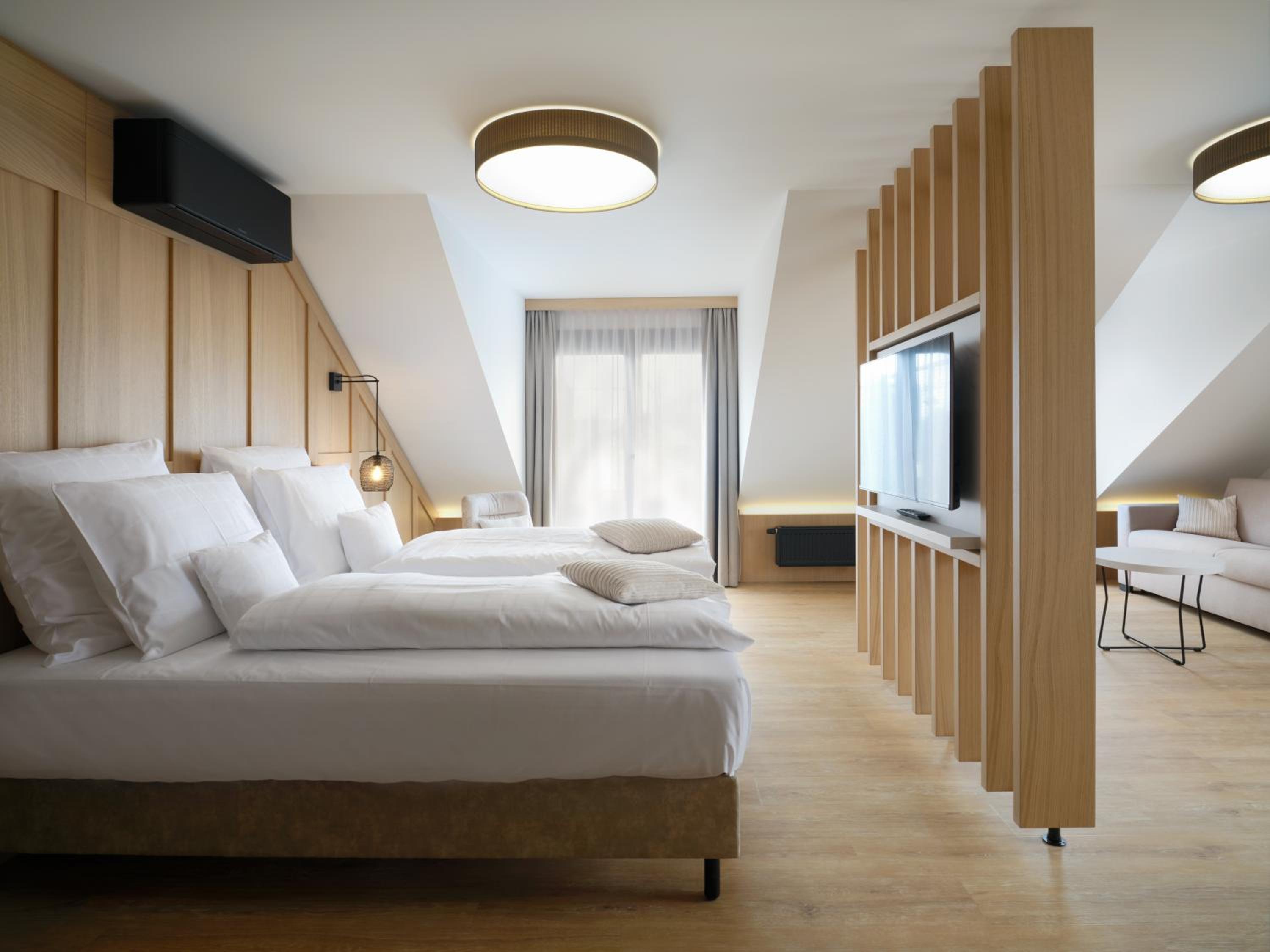Suite with Balcony photo 1
