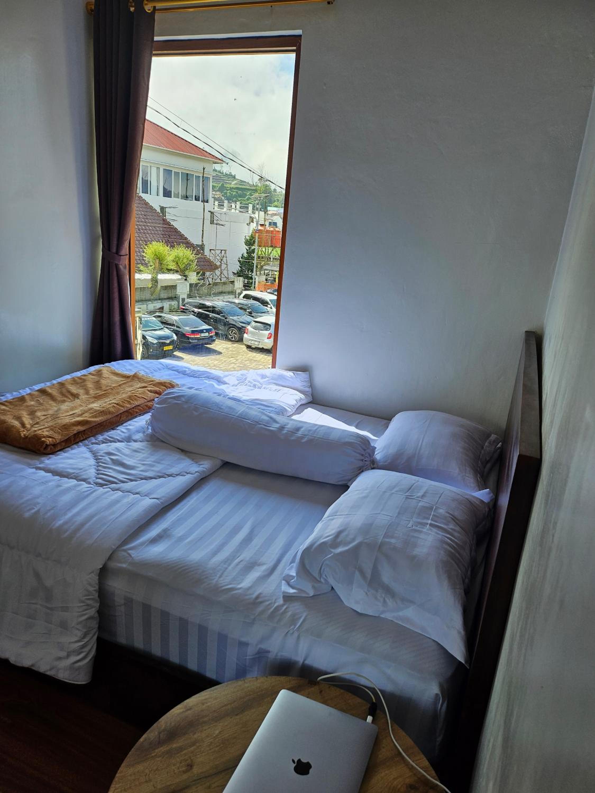 Four-Bedroom House photo 1