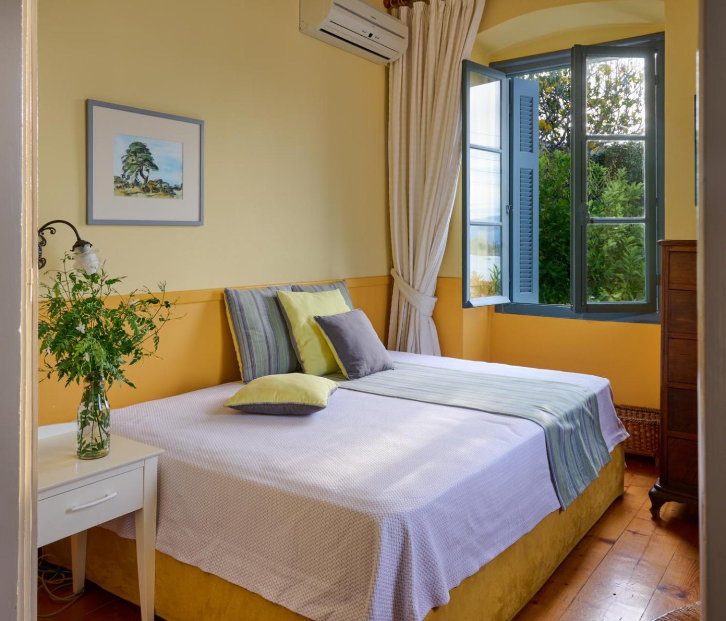 Apartment with Sea View - Photo 4