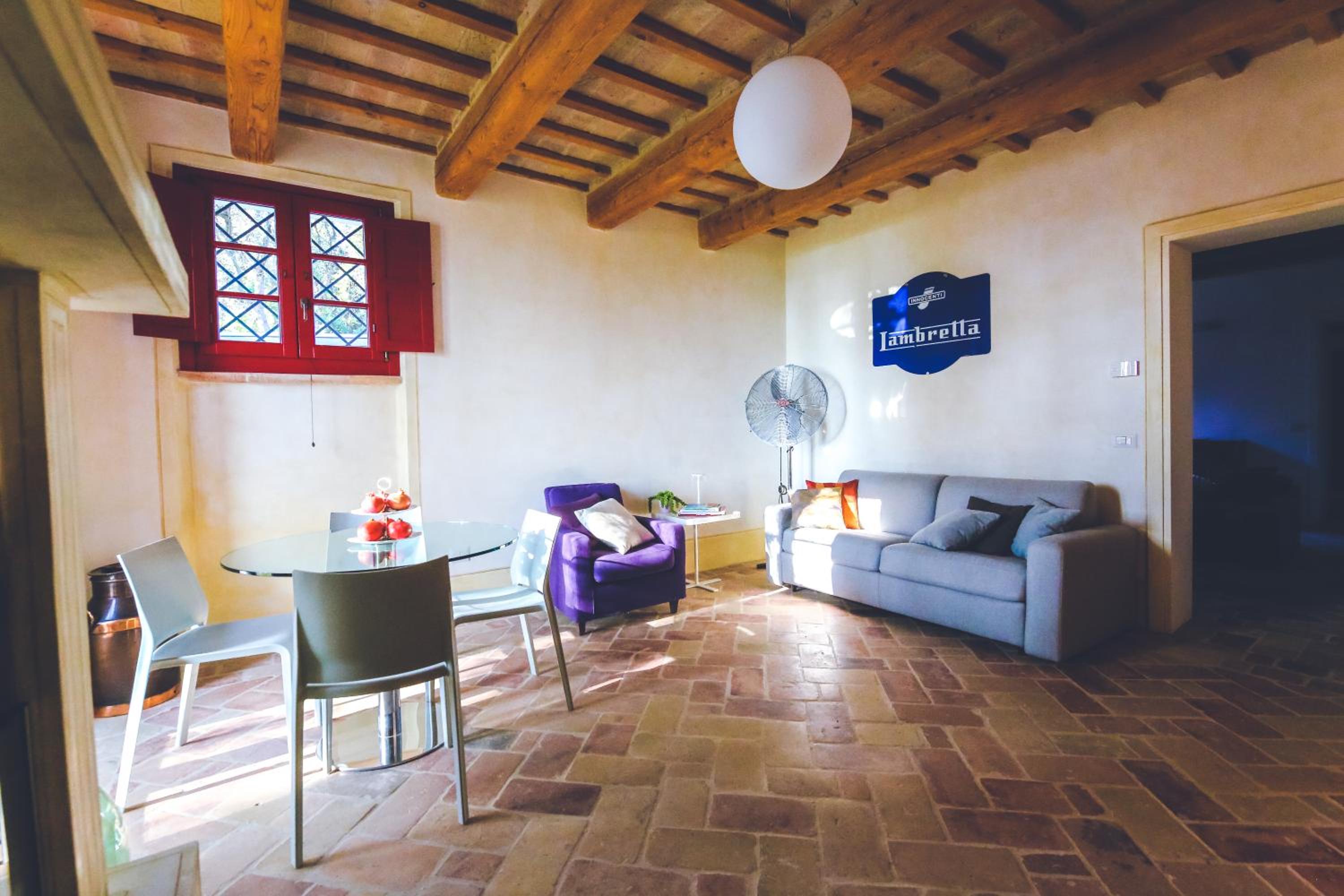 Deluxe One-Bedroom Apartment with Garden View photo 1