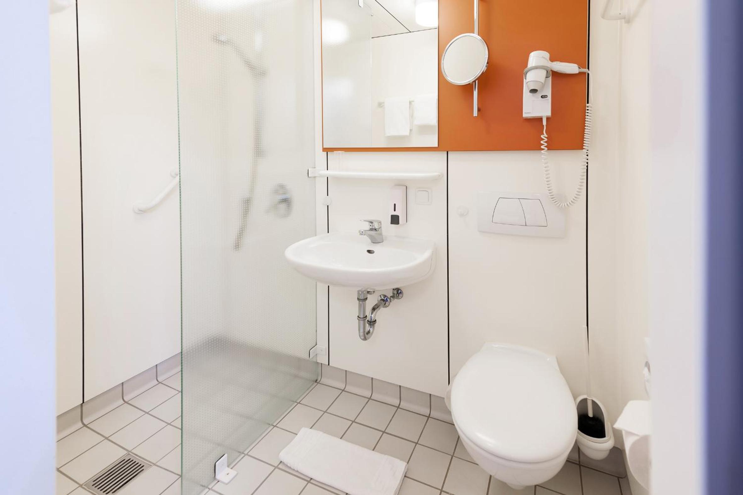 Standard Single Room photo 2