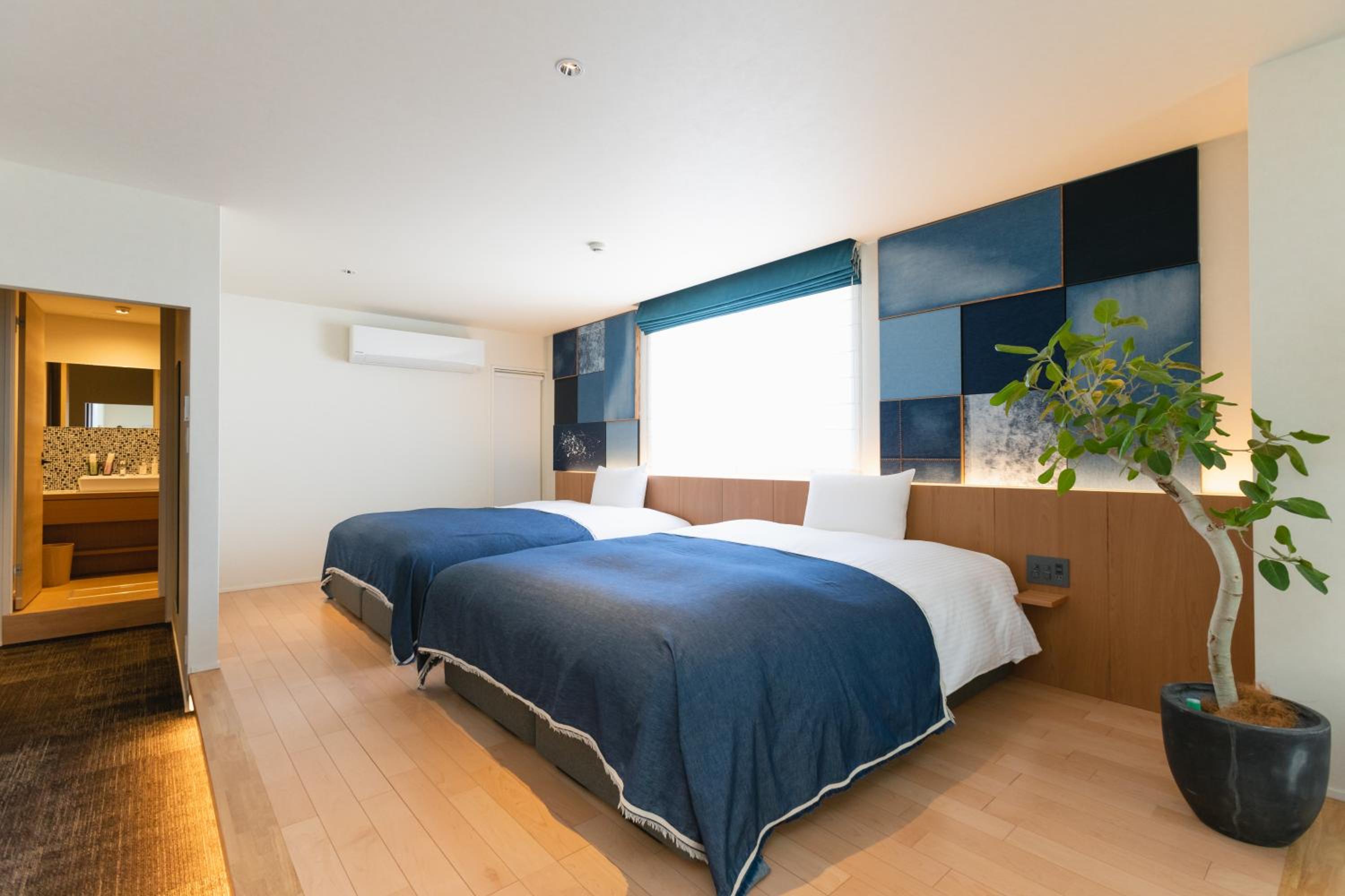Denim Twin Suite Room - Photo 2