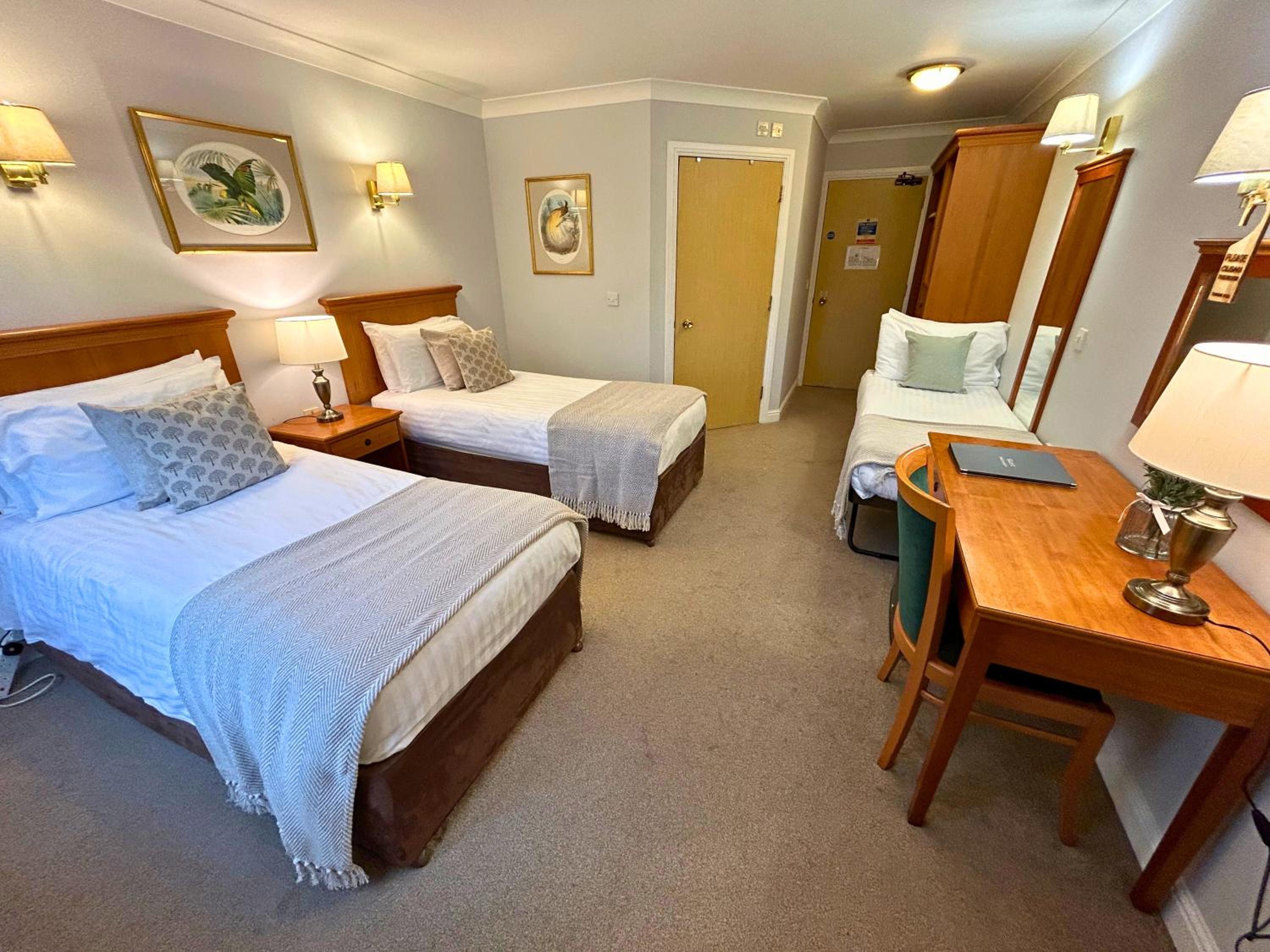 Standard Triple Room - Photo 3