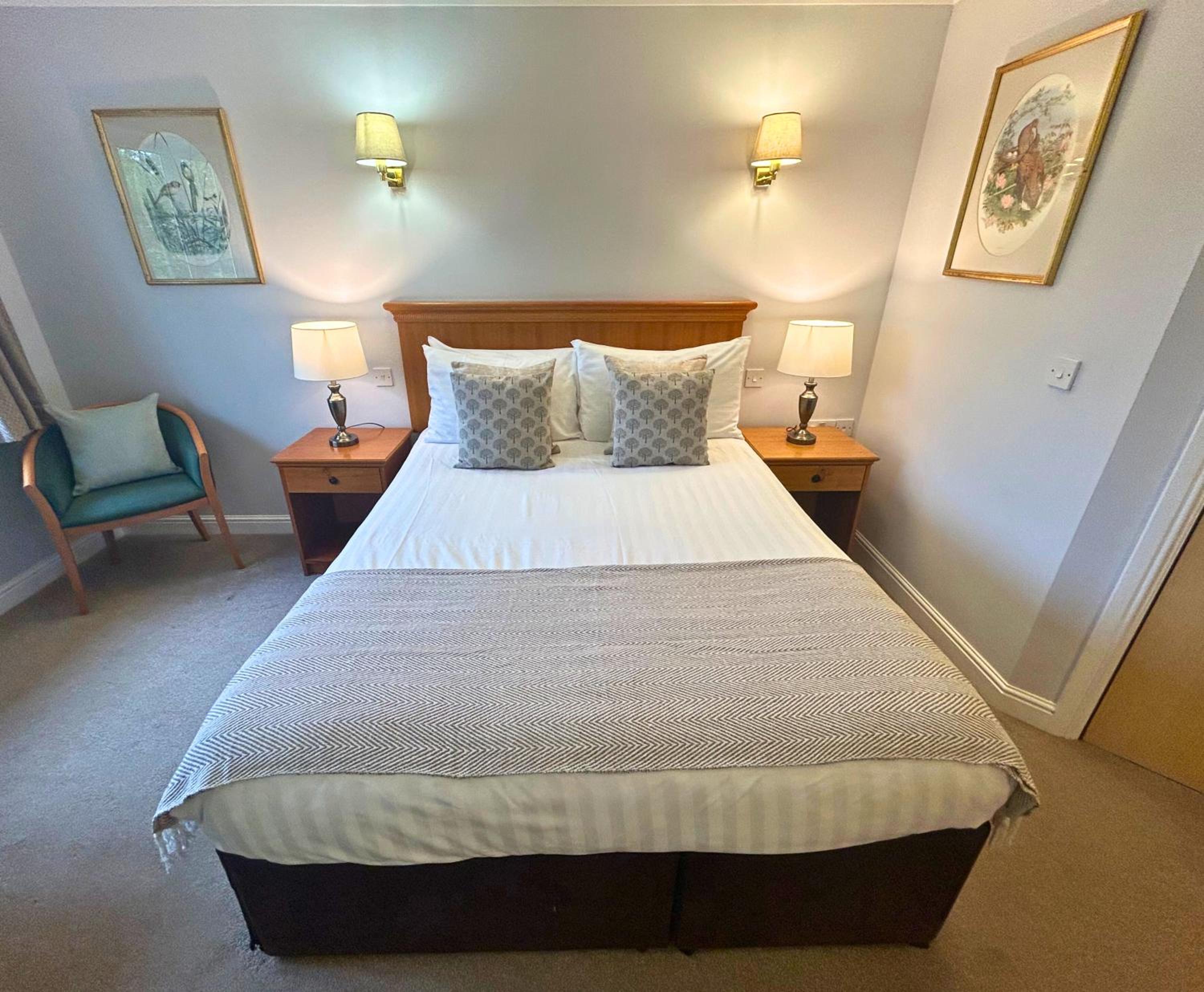 Double Room - Photo 7