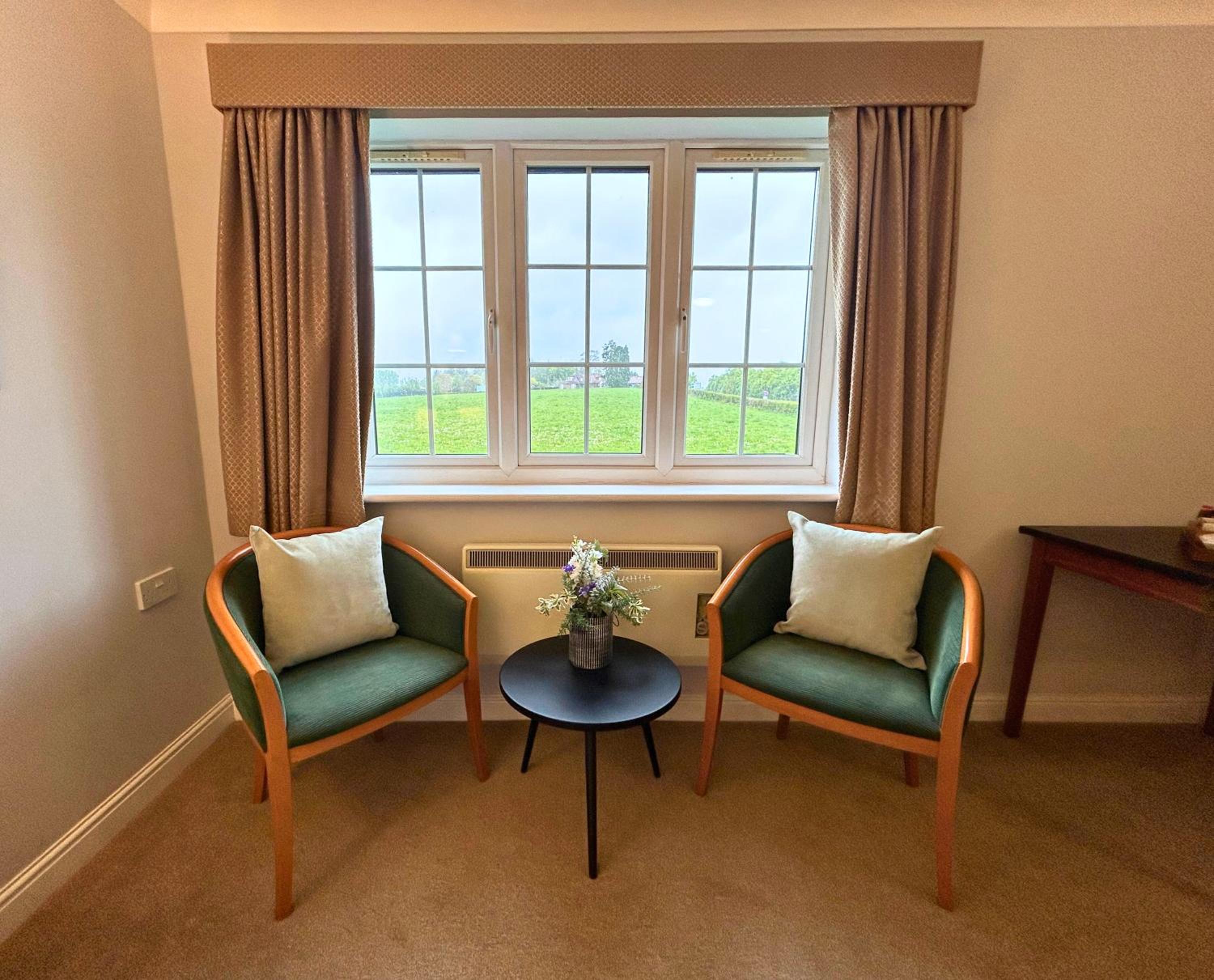 Double Room - Photo 8