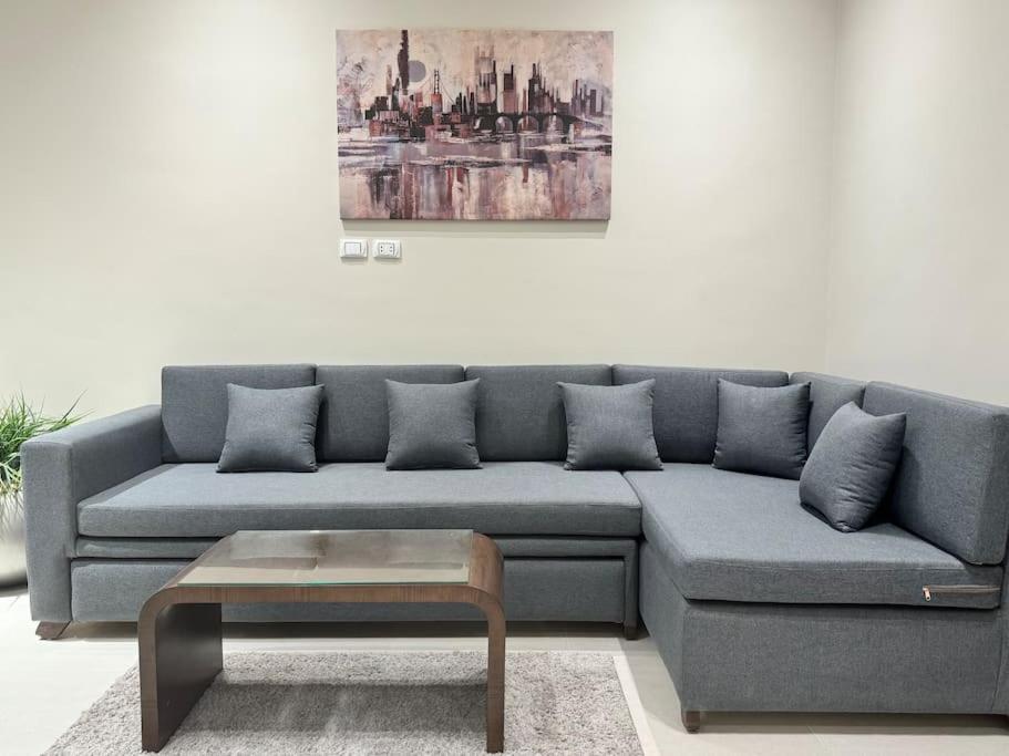 Two-Bedroom Deluxe Apartment photo 2
