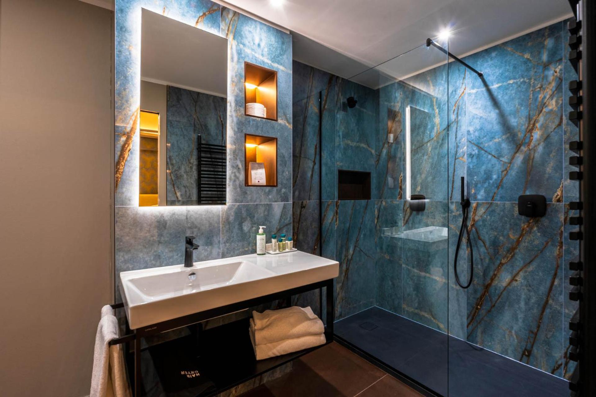 Deluxe Junior Suite