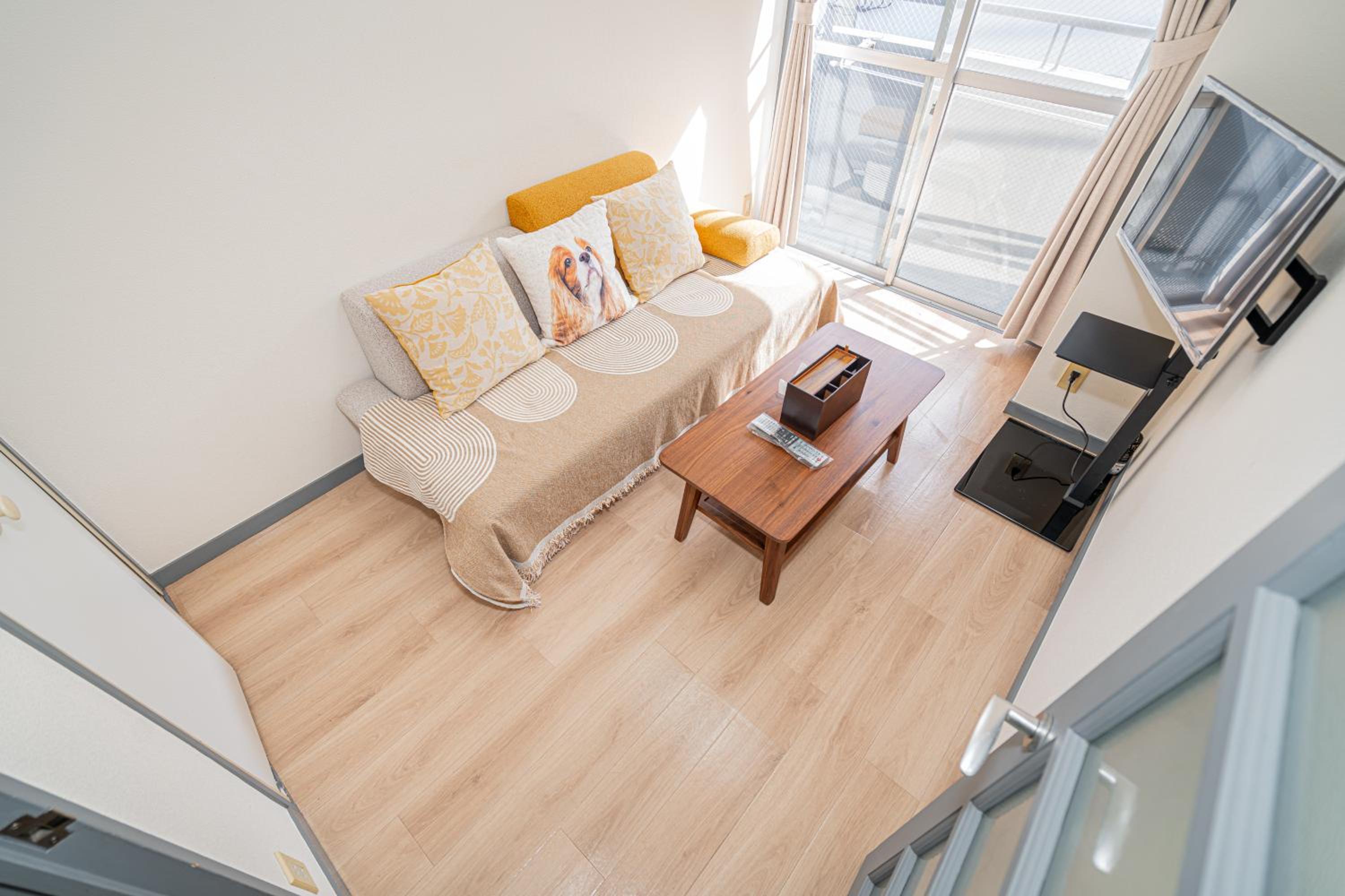 One-Bedroom Apartment photo 1