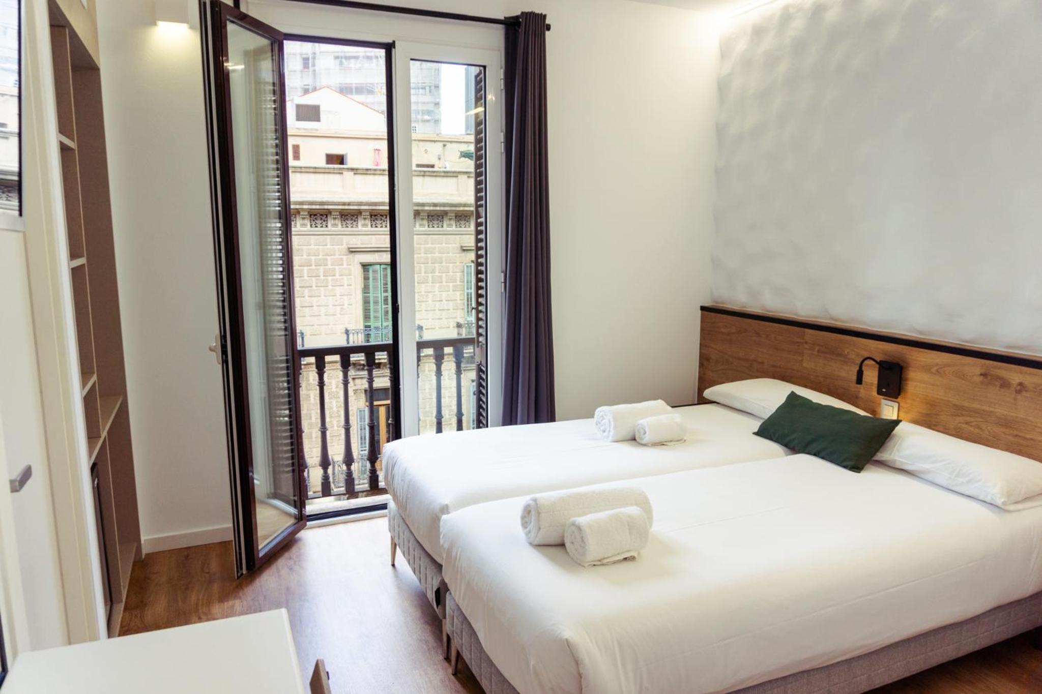 Habitación Triple con Vista a la Ciudad