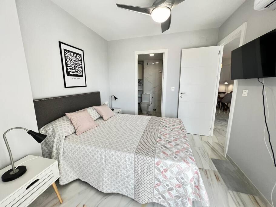 Three-Bedroom Apartment photo 2