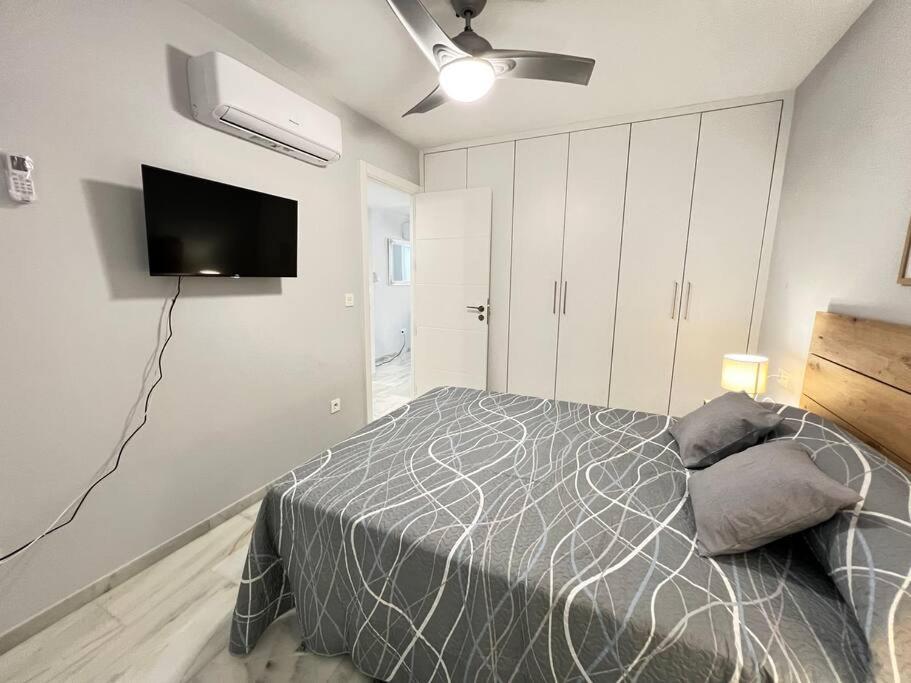 Three-Bedroom Apartment photo 2