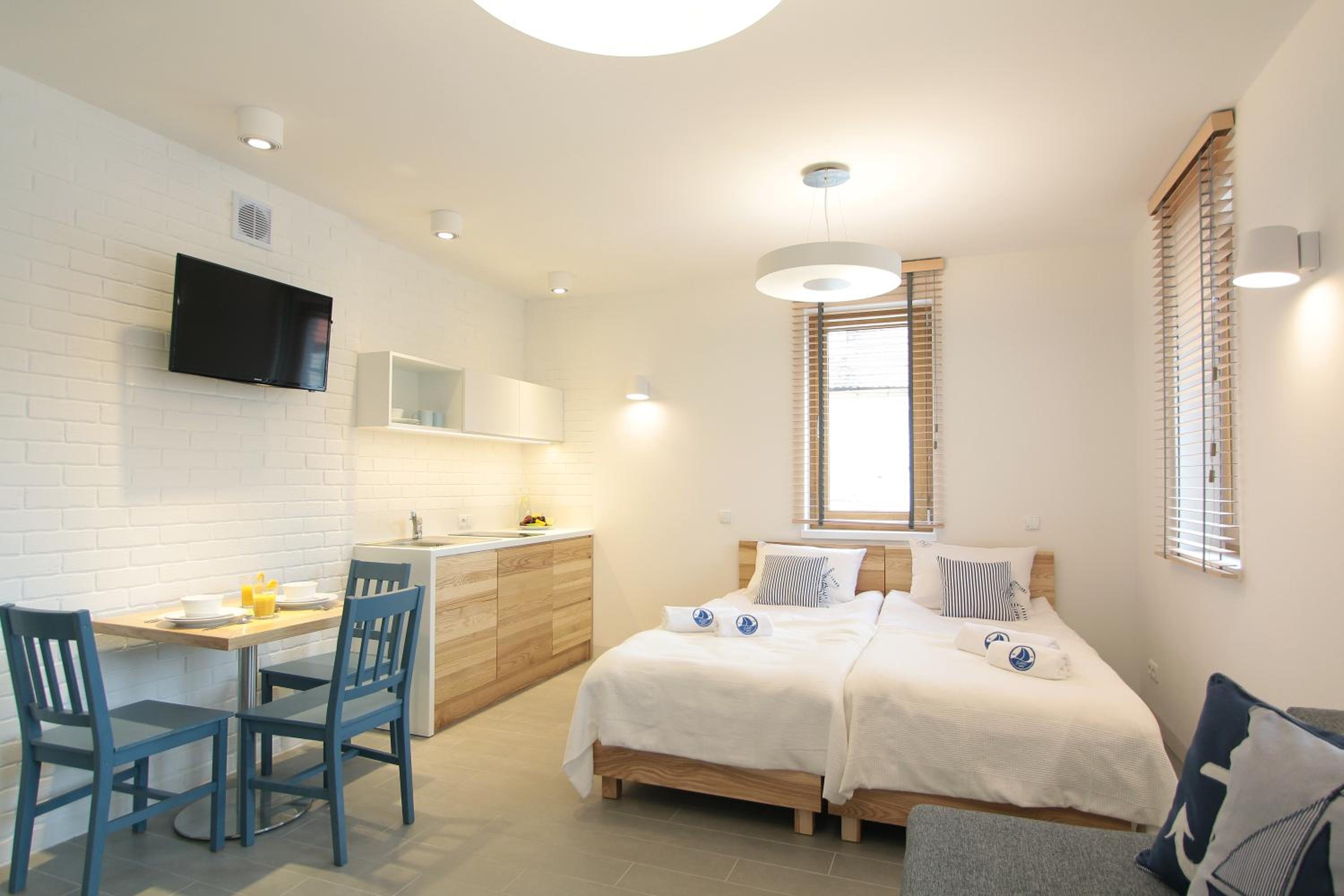 Family Room With Kitchenette photo 1