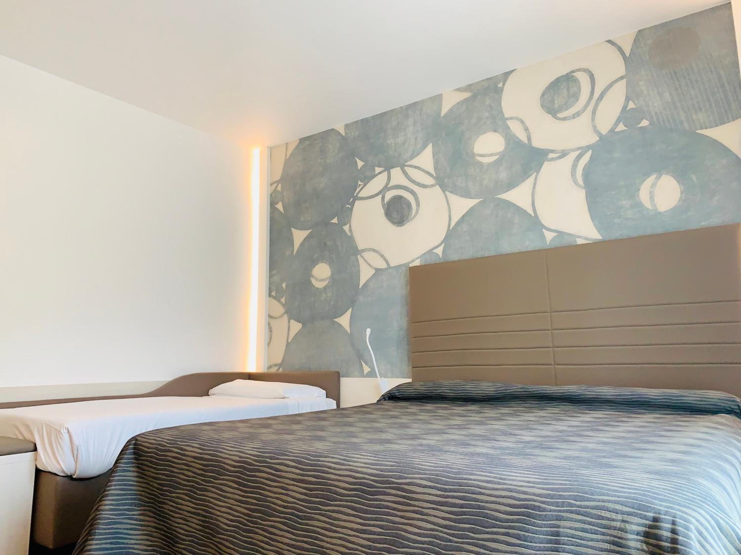 Quadruple Room with Garden View - Photo 1