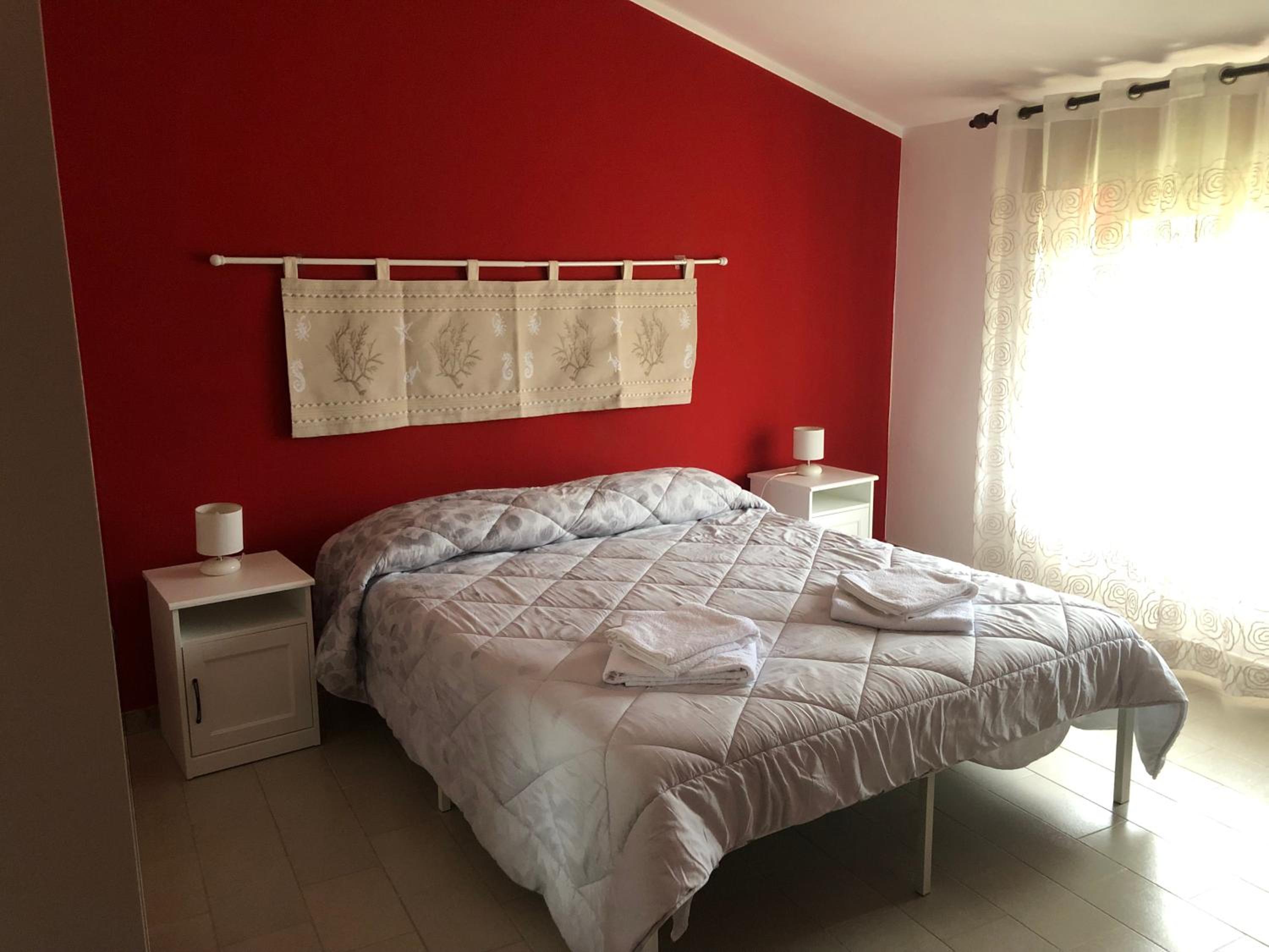 Large Double Room - Photo 10