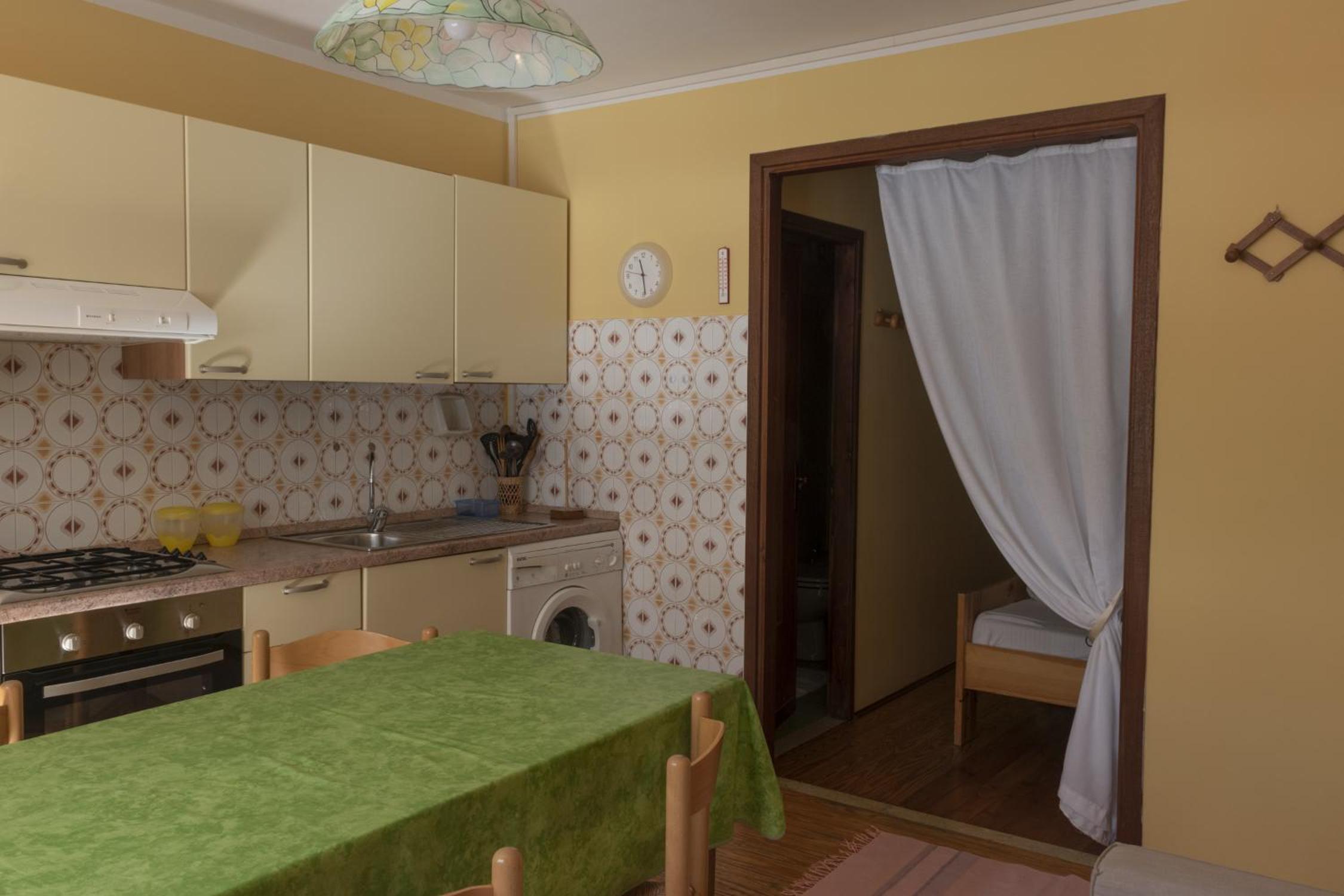 Studio Apartment photo 3