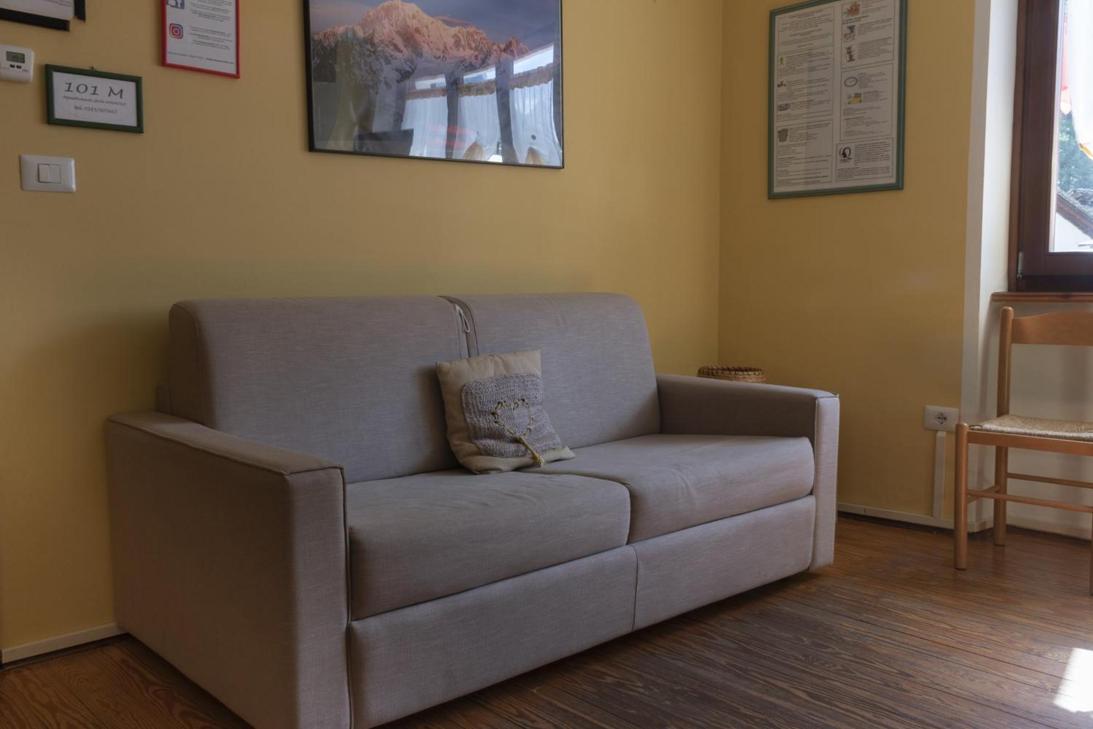 Studio Apartment photo 1