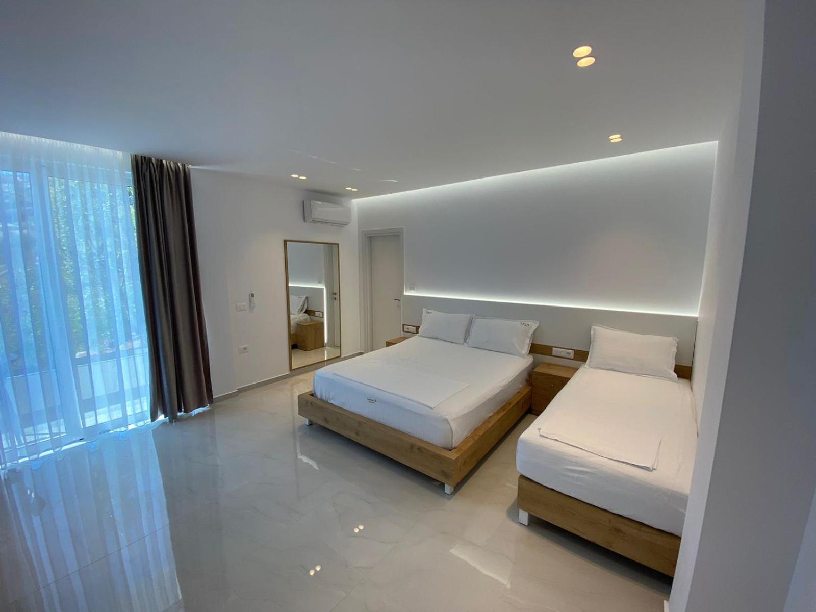 Superior Triple Room photo 3