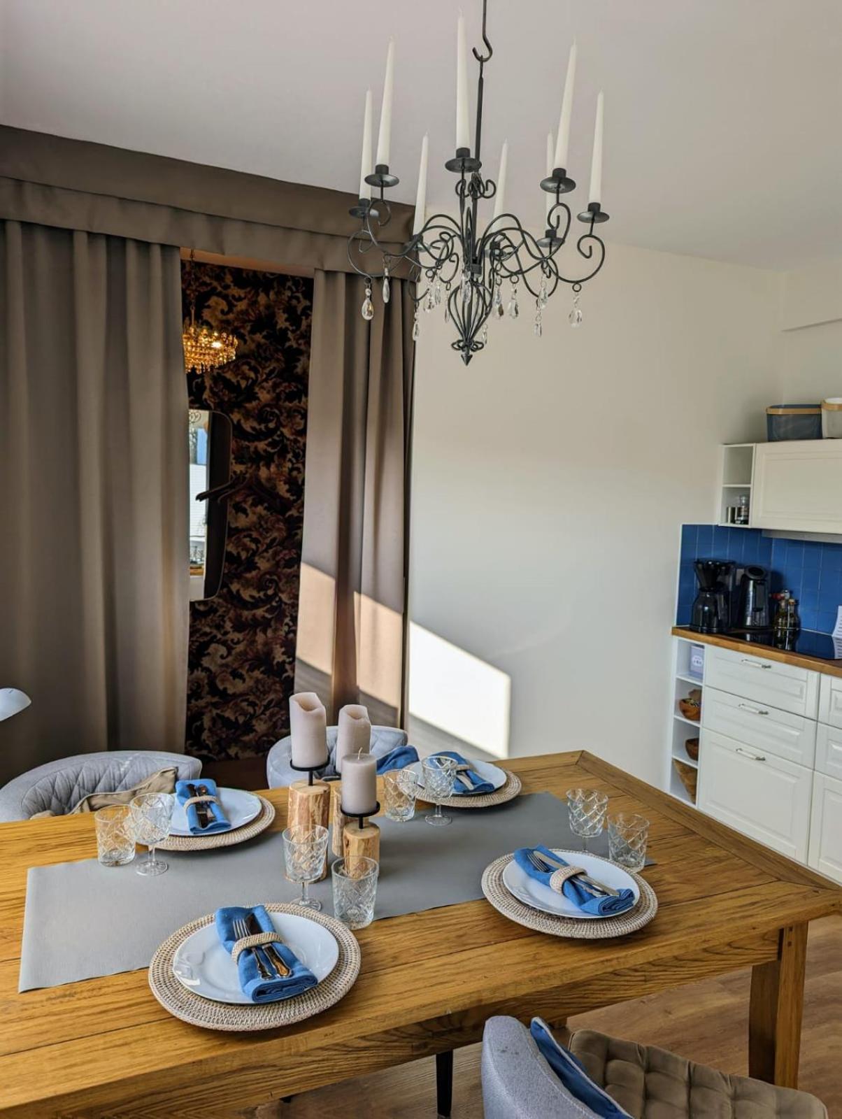Apartment with Terrace - Photo 5